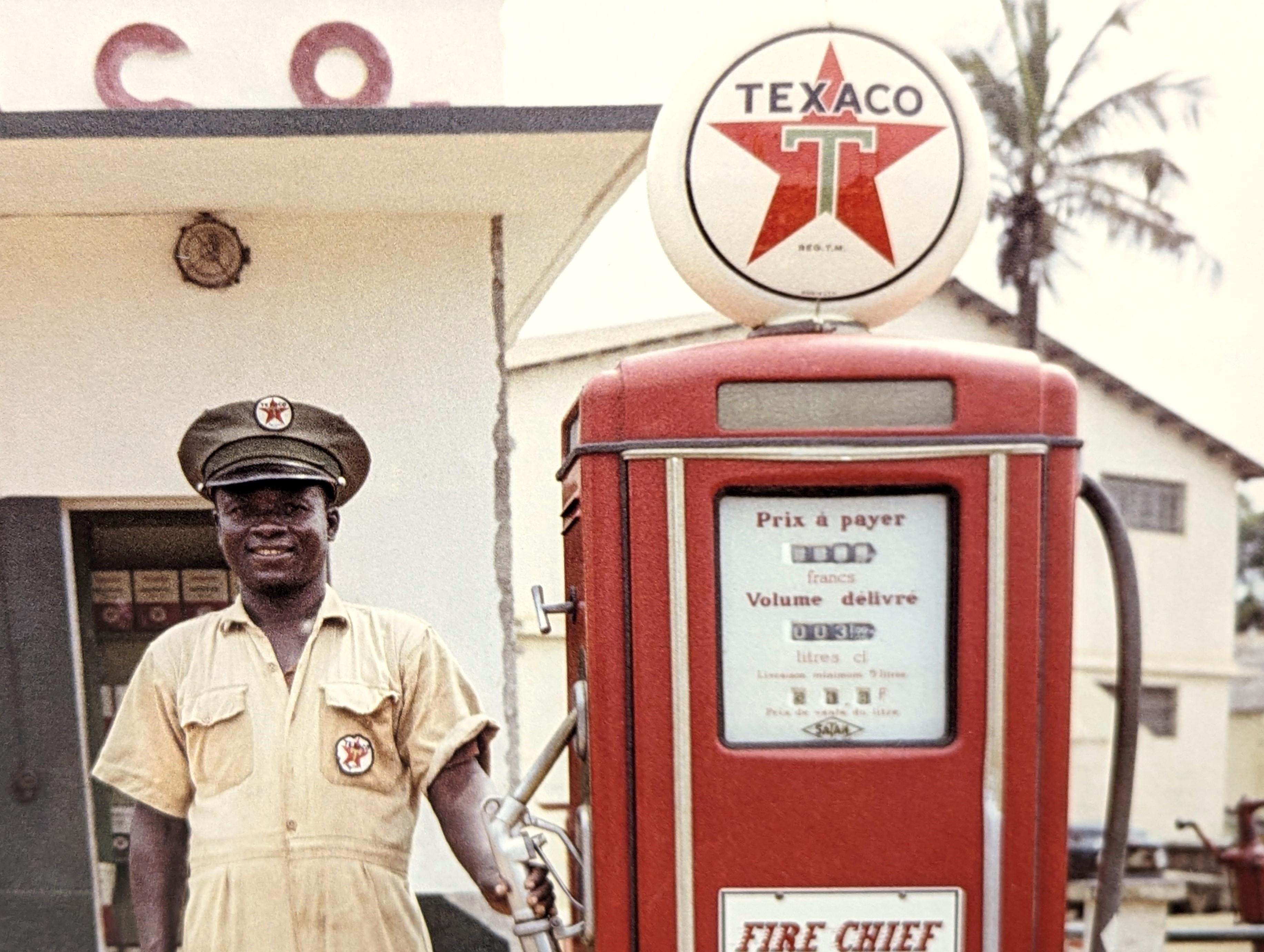“Texaco Station, Togo” Modern African Documentary Color Photograph Edition 1/10 7