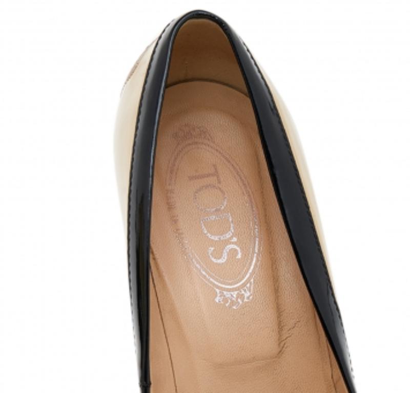 Tod's Beige/Black Patent Leather Tassel Loafer Pumps Size 41 1