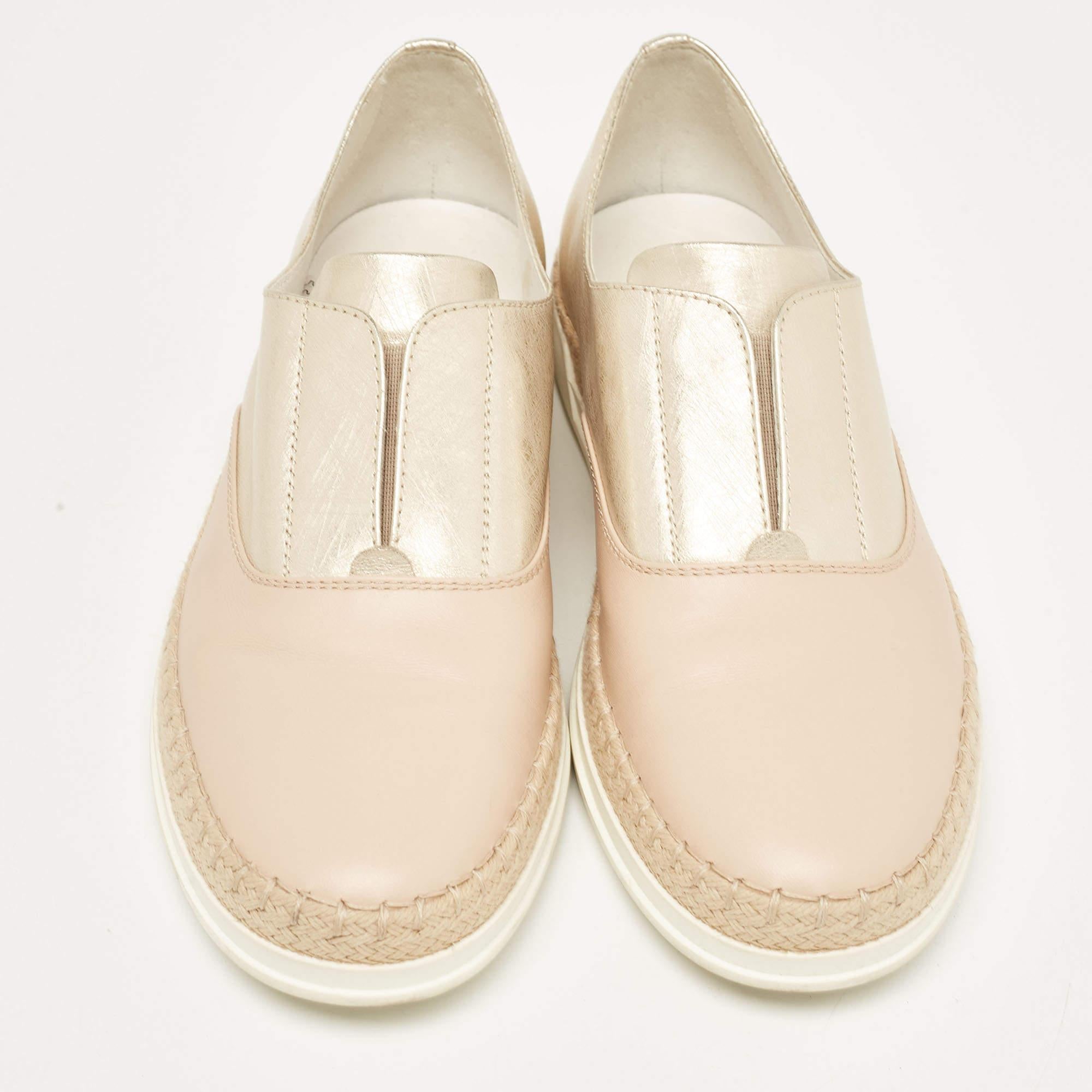 White Tod's Beige/Gold Leather Espadrille Flat Size 36 For Sale