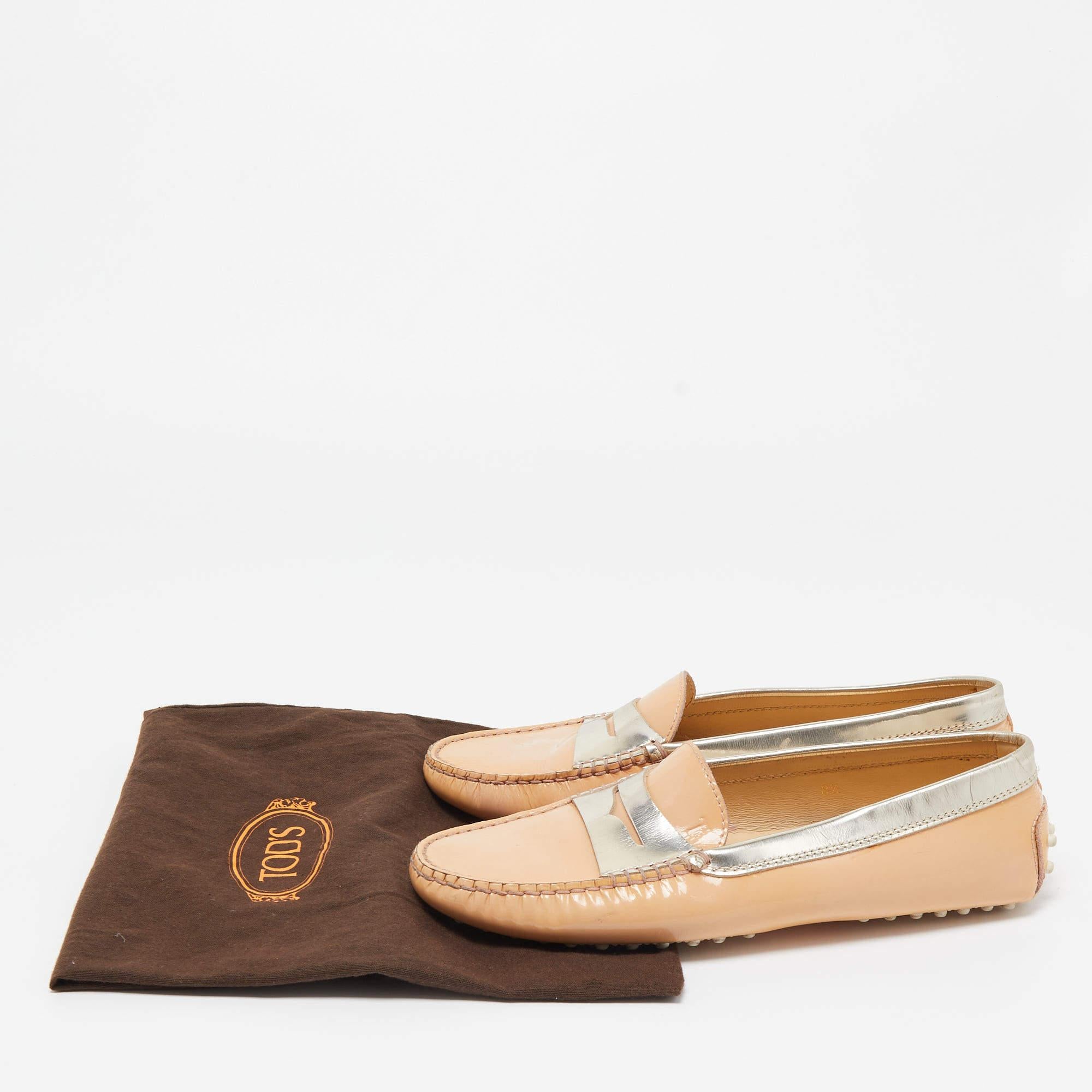 Tod's Beige/Gold Patent Leather Penny Slip On Loafers Size 38.5 For Sale 5