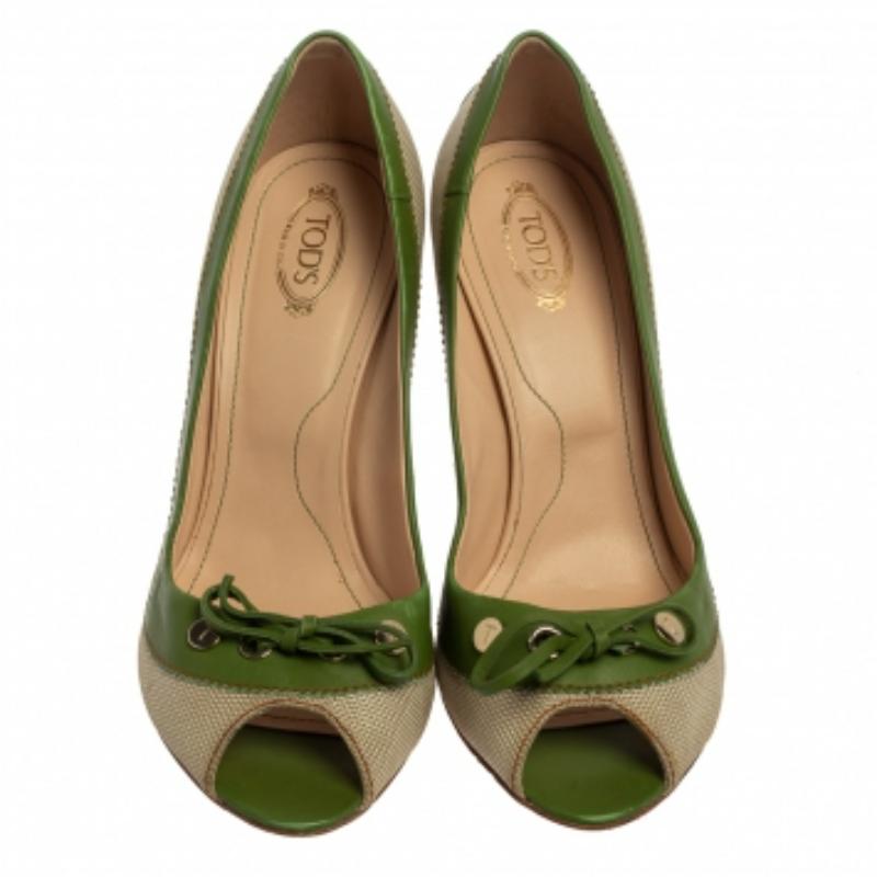 Tod's Beige/Green Canvas And Leather Peep Toe Slip On Pumps Size 40 For Sale 1