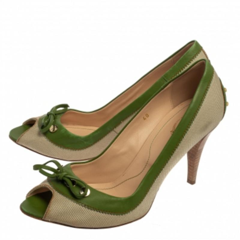 Tod's Beige/Green Canvas And Leather Peep Toe Slip On Pumps Size 40 For Sale 2