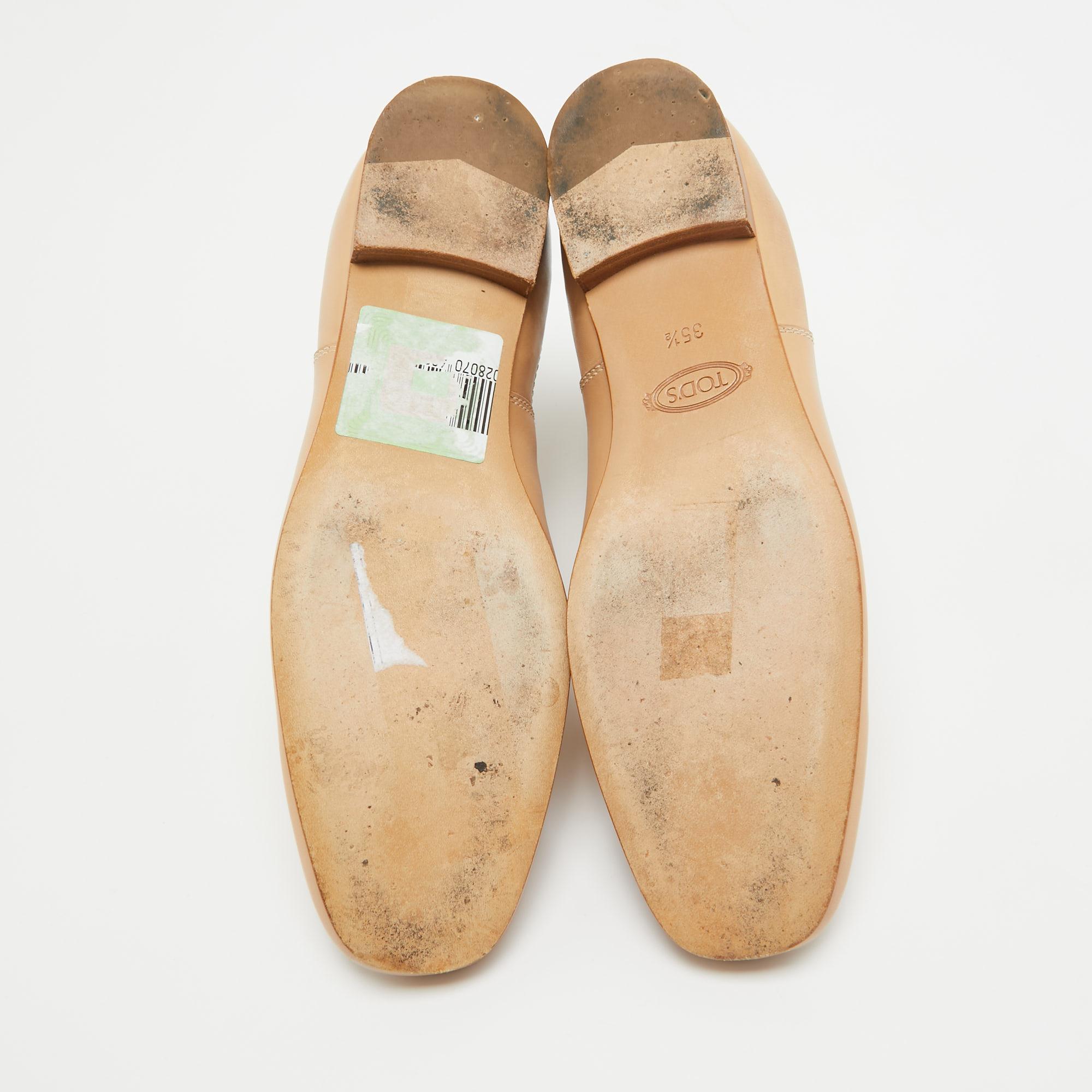 Tod's Beige Leather Chain Detail Ankle Boots Size 35.5 For Sale 2