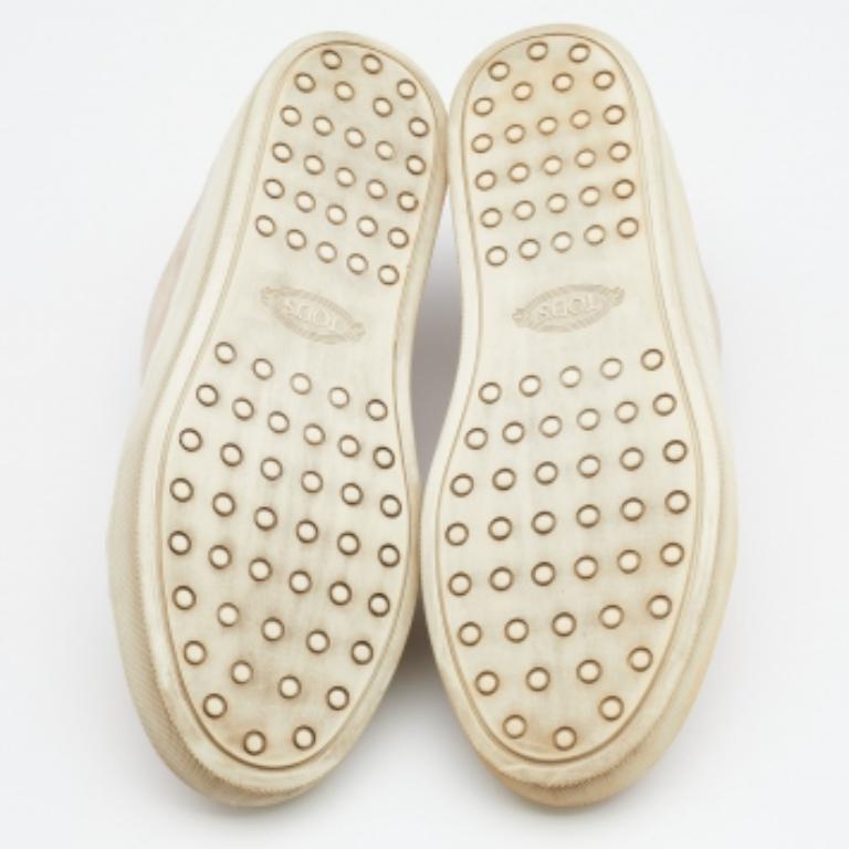 Tod's Baskets basses beige taille 37 en vente 2