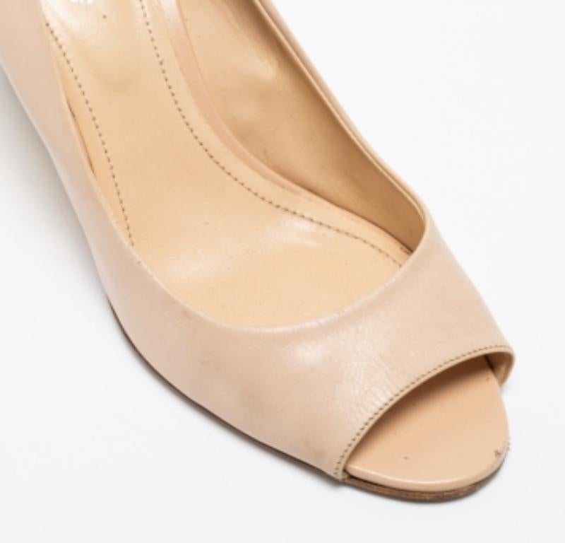 De las mujeres Tod's Bombas de cuña con puntera abierta de piel beige talla 38 en venta