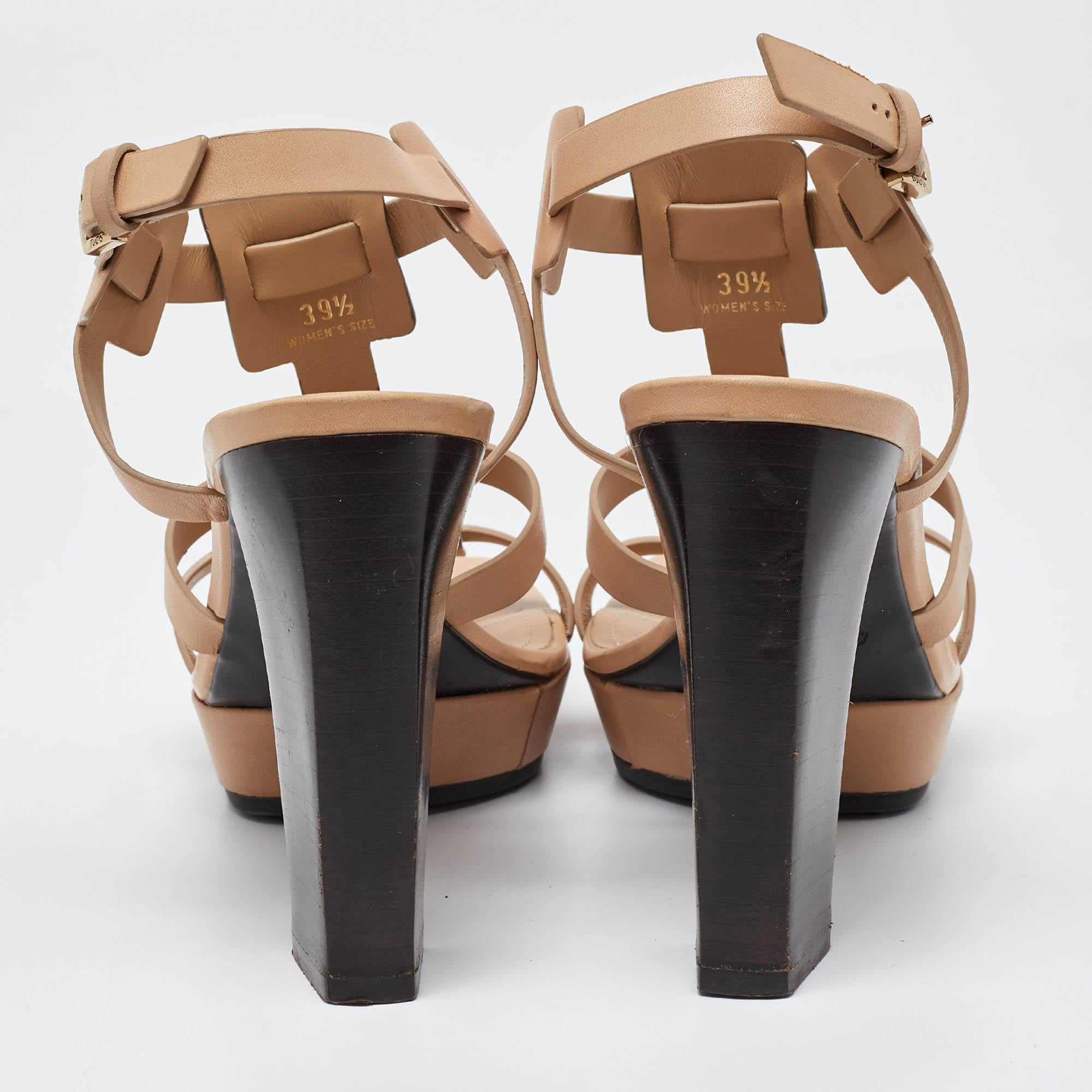 Tod's - Sandales à plateforme en cuir beige/gris métallique avec bride en T - Taille 39,5 Pour femmes en vente
