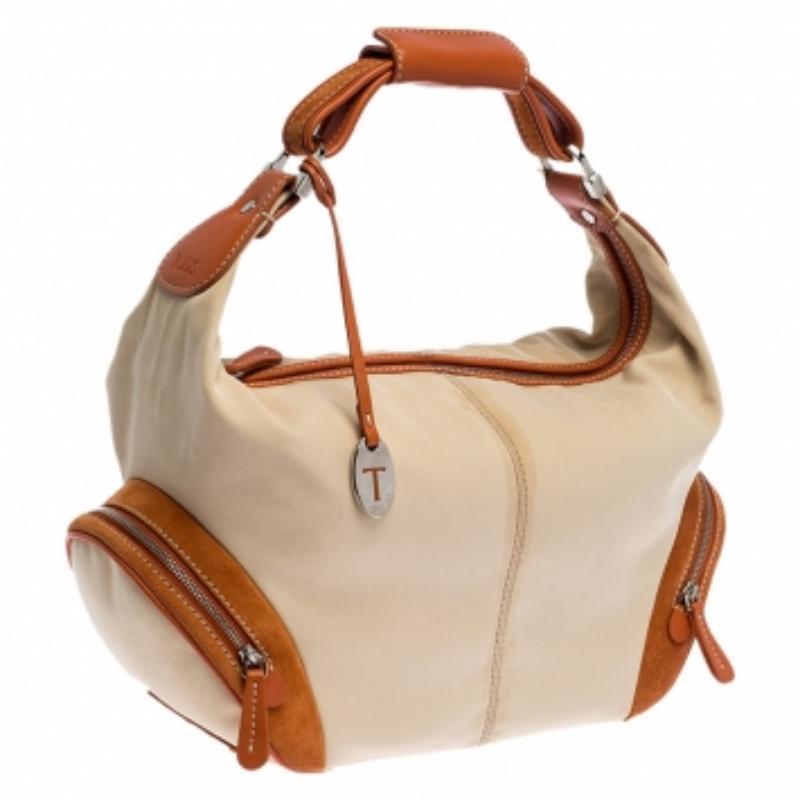 Tod's Hobo Charlotte Beige/Naranja de nailon y piel en Bastante bueno estado para la venta en Dubai, Al Qouz 2