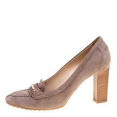 Tod's Beige Suede Loafers Pumps Size 40