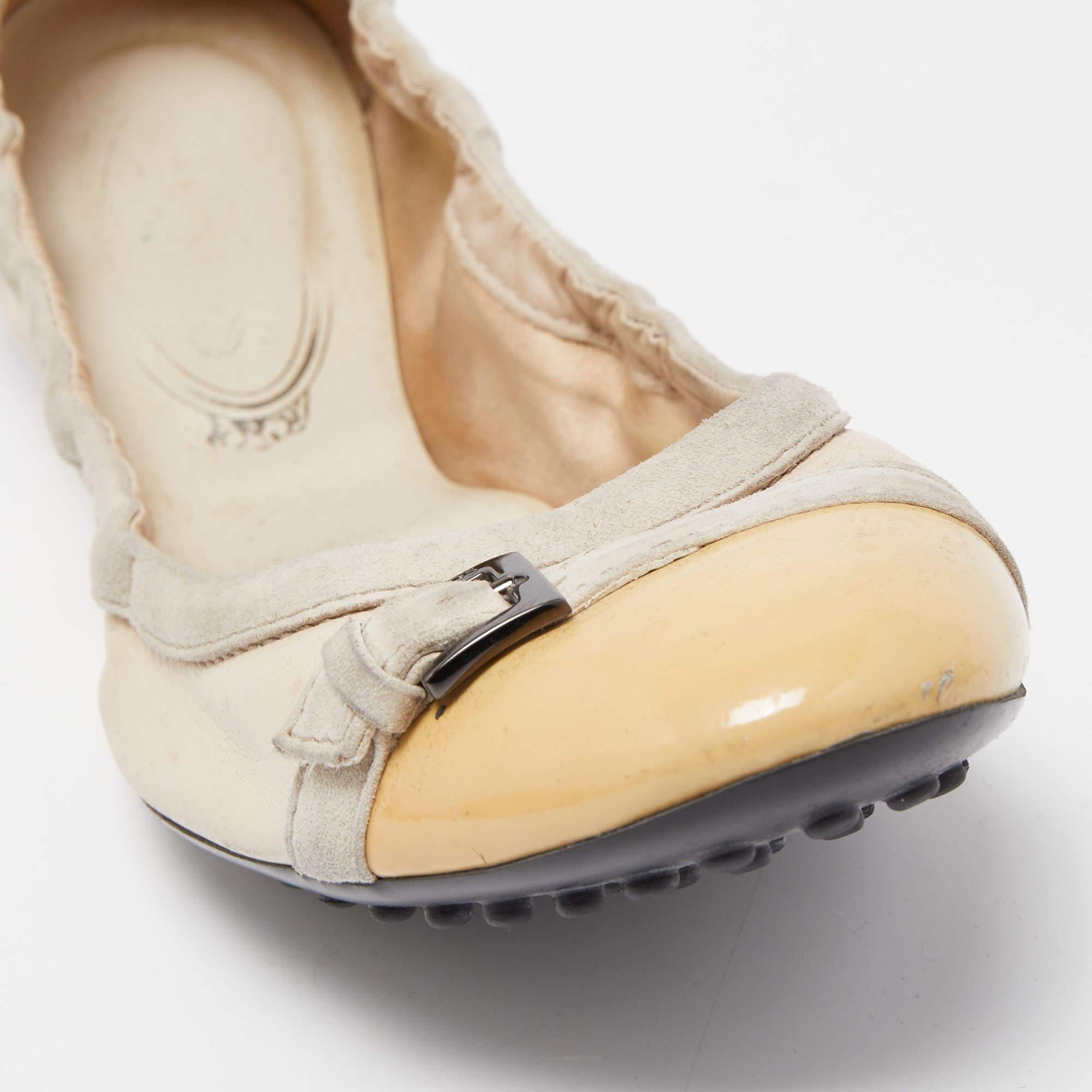Tod's Beige/Yellow Patent Leather & Suede Cap Toe Scrunch Ballet Flats Size 38.5 For Sale 3