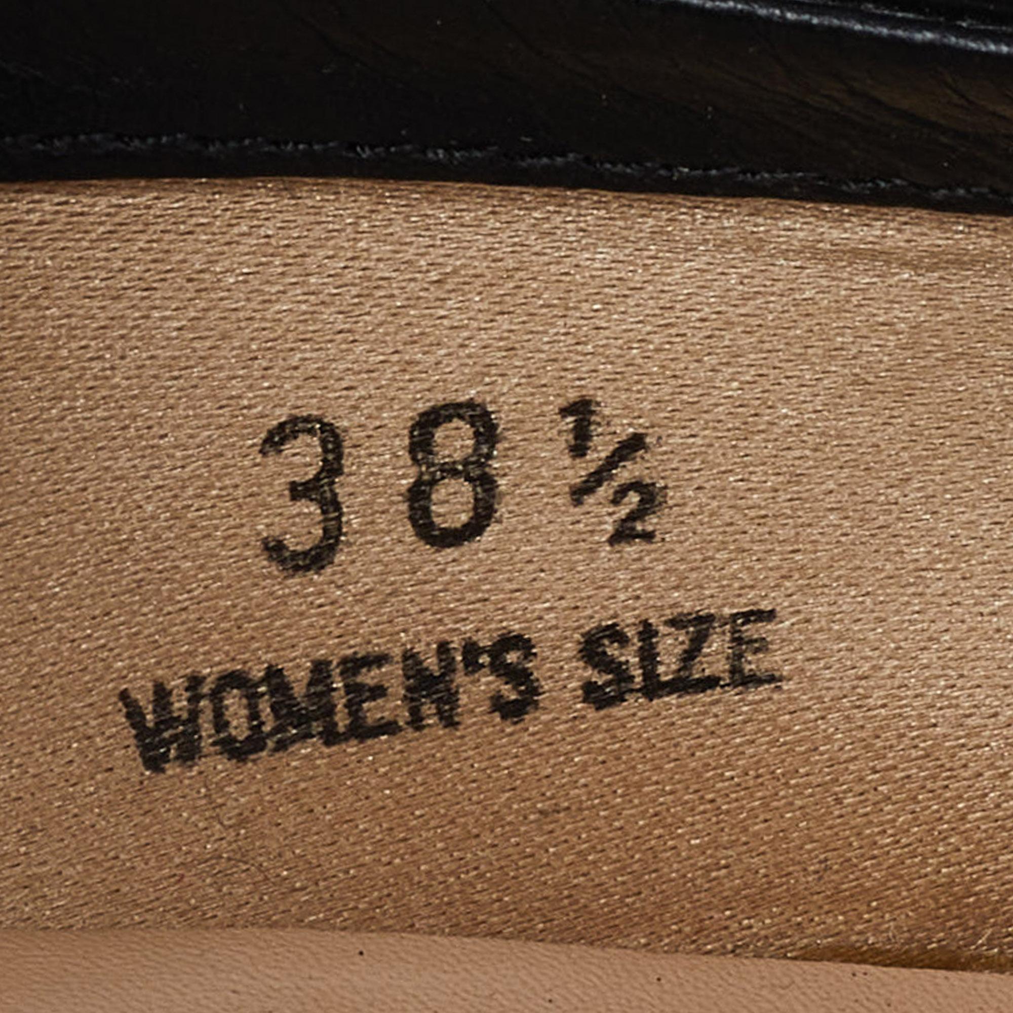 Tod's Black/Beige Leather and Black Patent Cap Toe Bow Pumps Size 38.5 For Sale 3