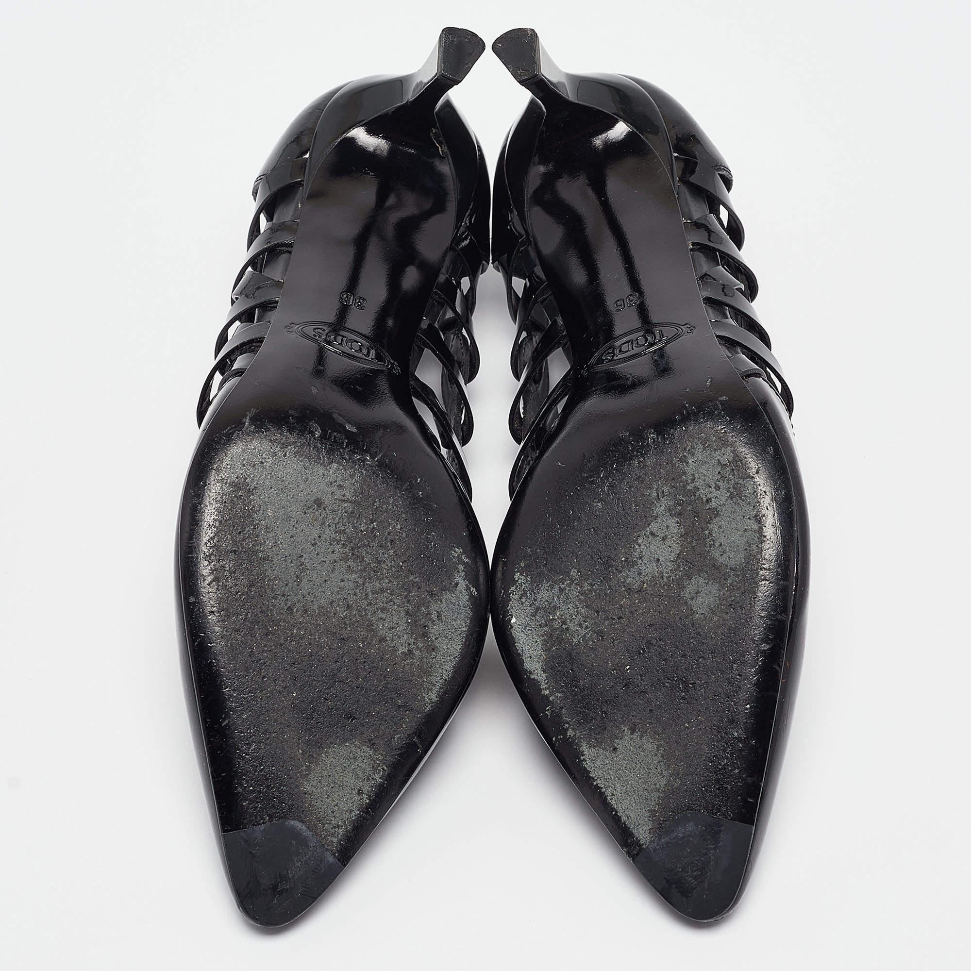Tod's Black Cut Out Patent Leather Pointed Toe Pumps Size 36 For Sale 2