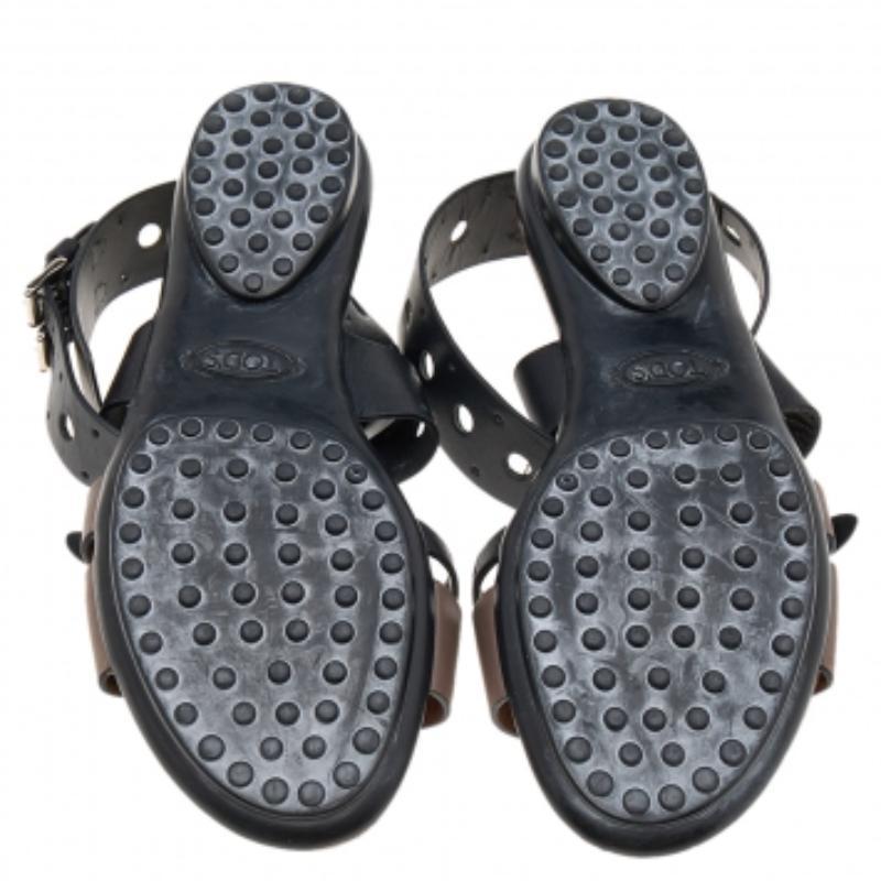 Donna Sandali piatti Tod's in pelle nera/grigia misura 36 in vendita