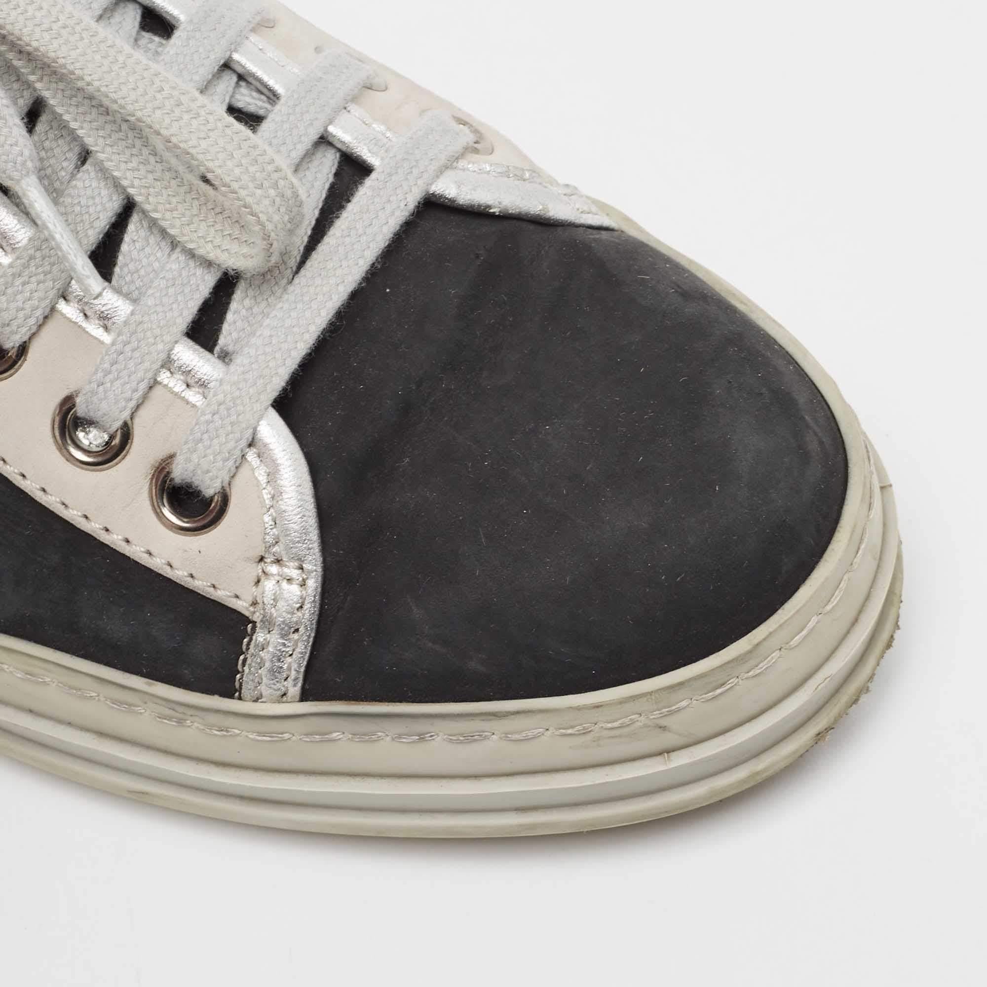 Tod's Black/Grey Nubuck Leather Low Top Sneakers Size 35 For Sale 3