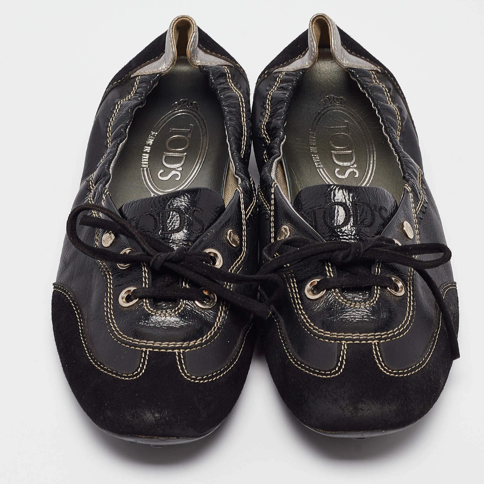 Tod's Black Leather and Suede Ballet Flats Size 37.5 In Fair Condition For Sale In Dubai, Al Qouz 2