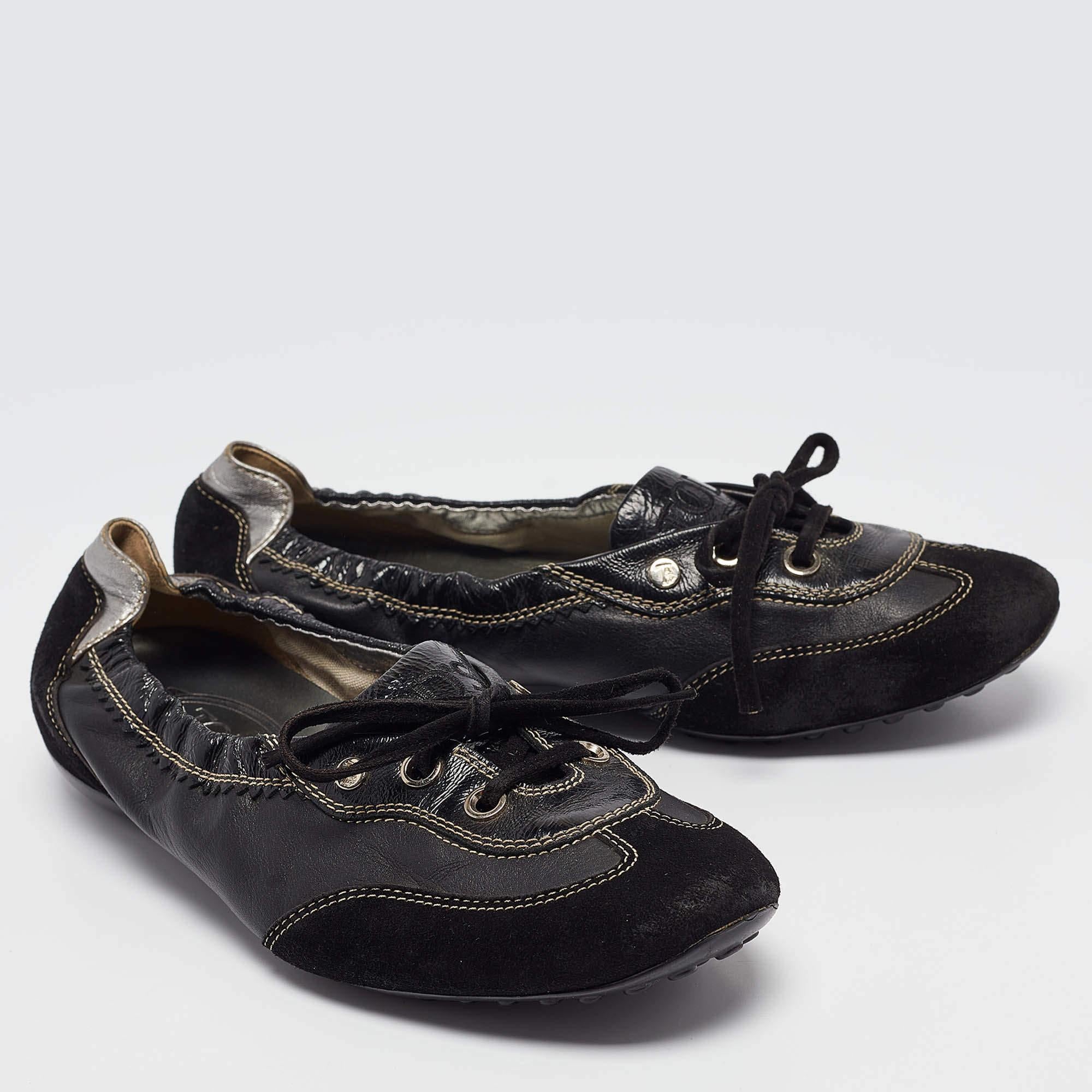 Women's Tod's Black Leather and Suede Ballet Flats Size 37.5 For Sale