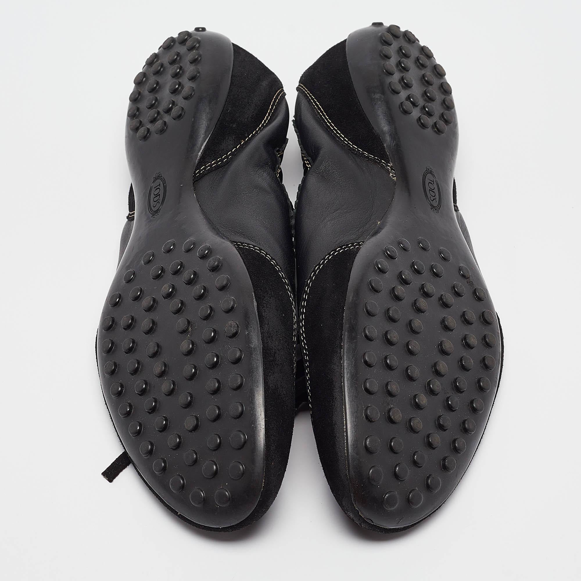 Tod's Black Leather and Suede Ballet Flats Size 37.5 For Sale 2