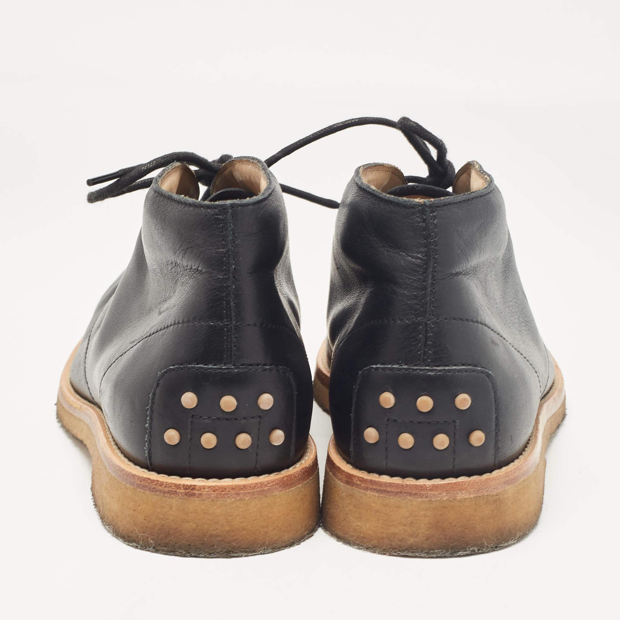 Tod's Black Leather Ankle Length Boots Size 42 For Sale 1