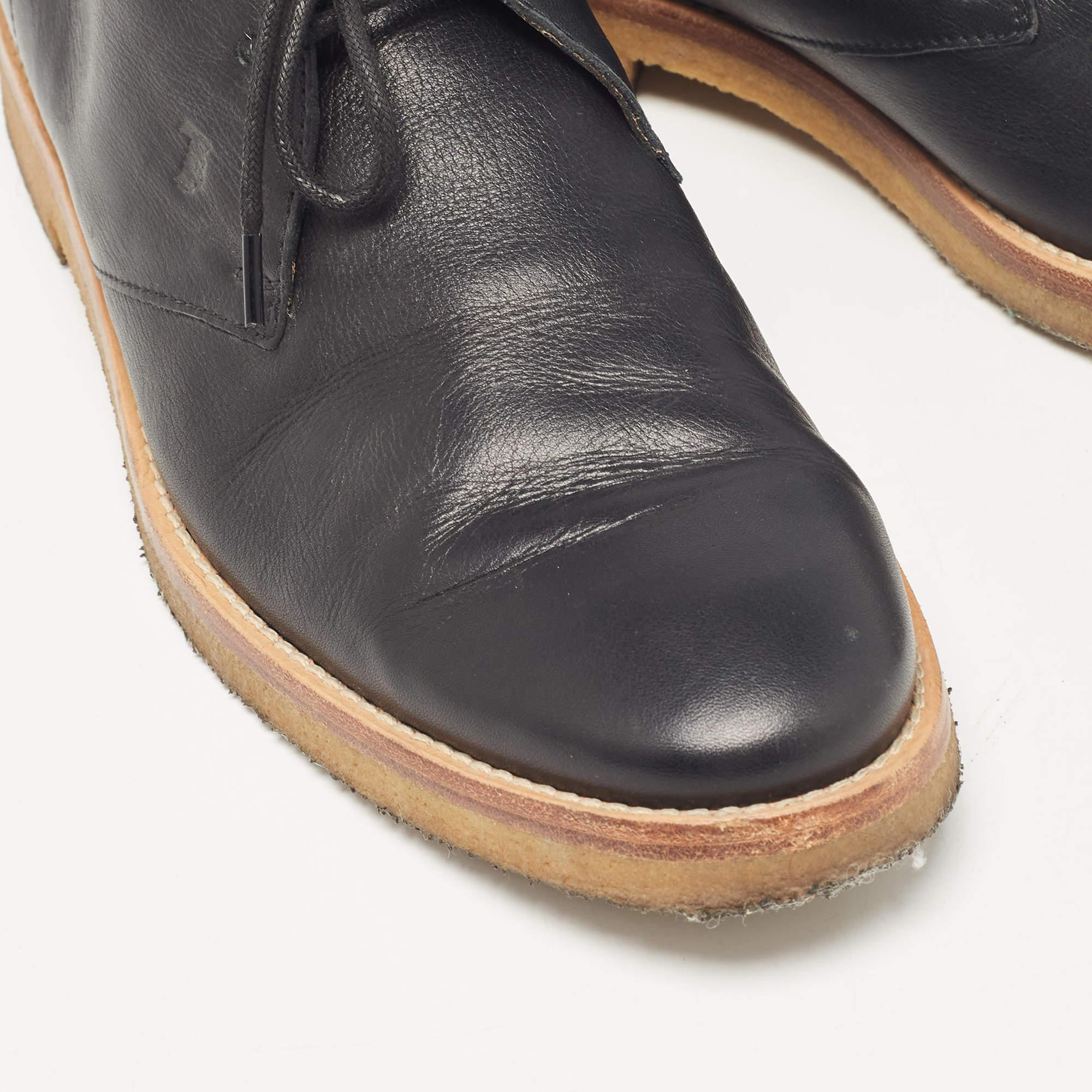 Tod's Black Leather Ankle Length Boots Size 42 For Sale 3