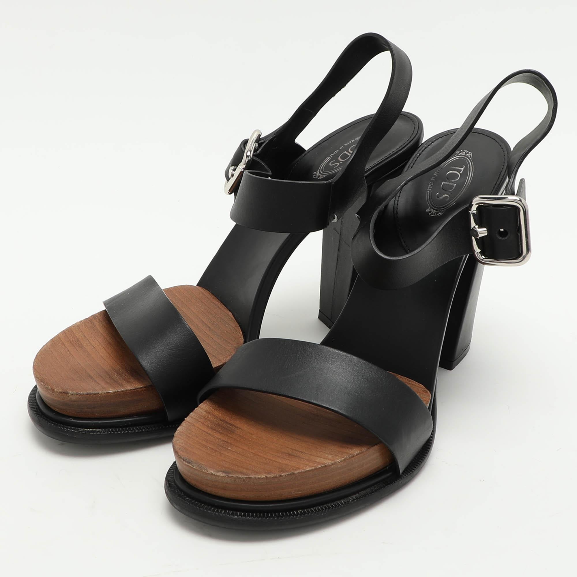 Ces sandales encadreront vos pieds de manière élégante. Fabriqué à partir de matériaux de qualité  ils affichent un design élégant et des semelles intérieures confortables.