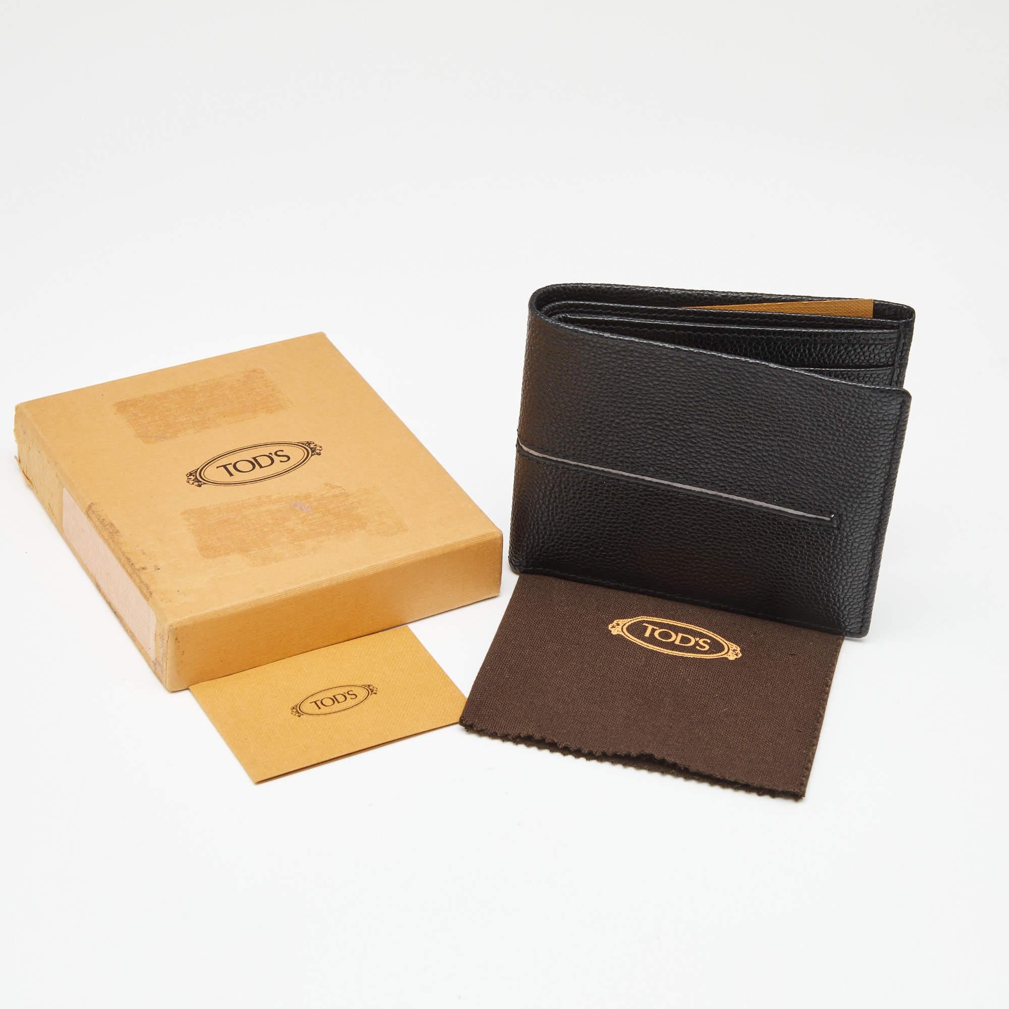 Tod's Black Leather Bifold Compact Wallet 2