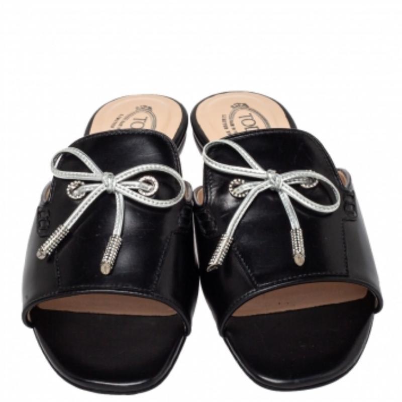 Women's Tod's Black Leather Bow Slide Sandals Size 36.5 For Sale