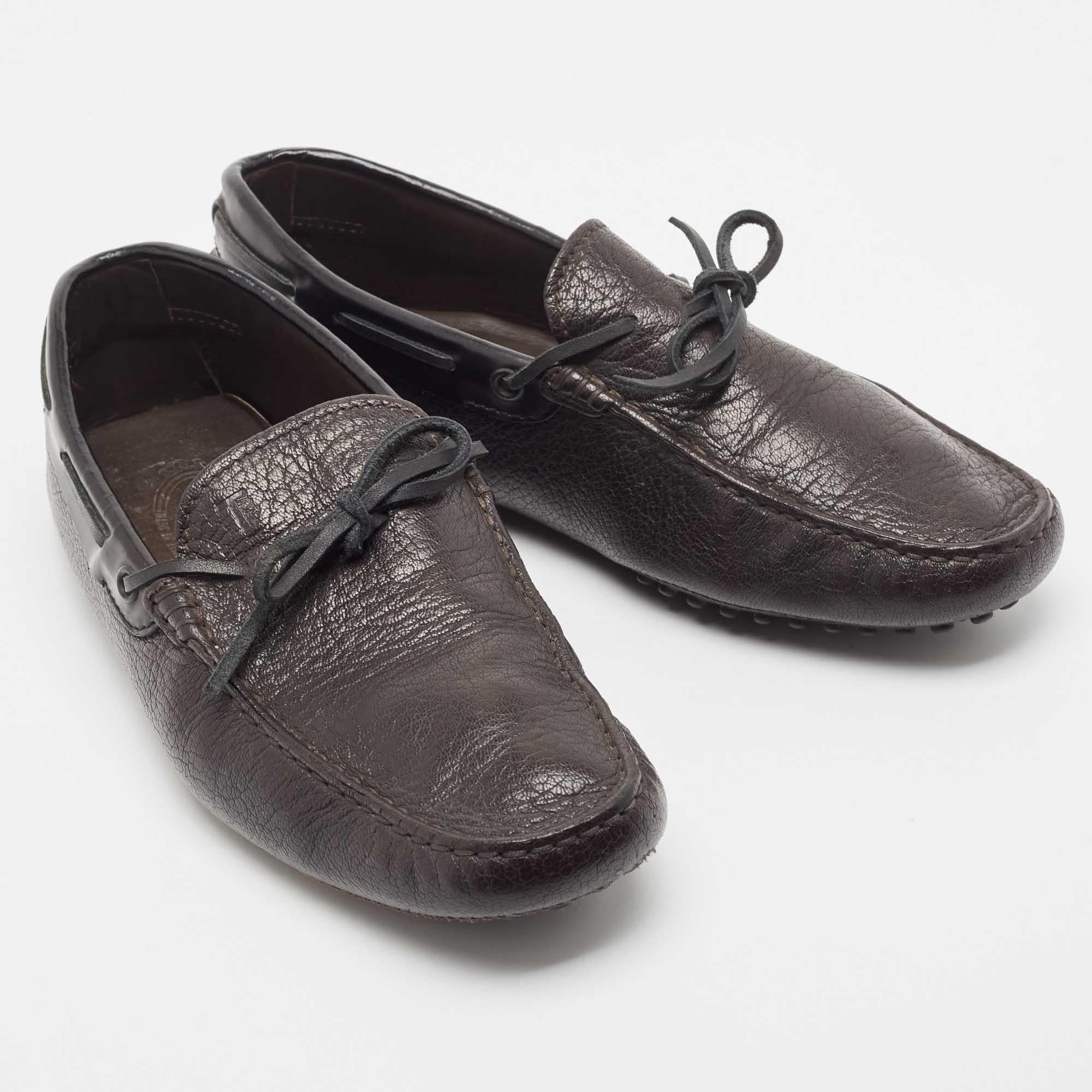 Men's Tod's Black Leather Bow Slip On Loafers Size 39.5 For Sale