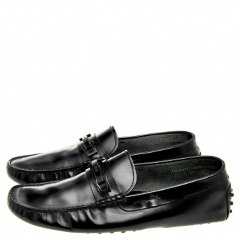 Tod's Mocassins à boucle en cuir noir Taille 44.5 en vente 2