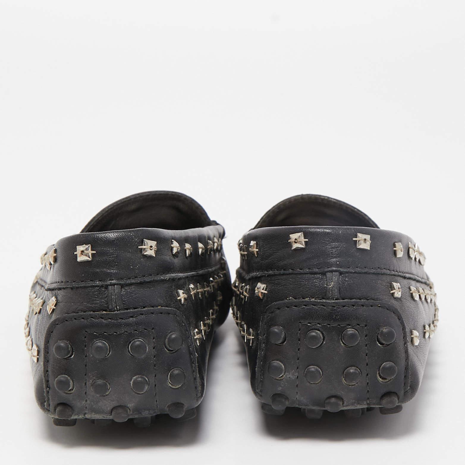 Donna Mocassini Tod's in pelle nera impreziositi da cristalli taglia 37 in vendita