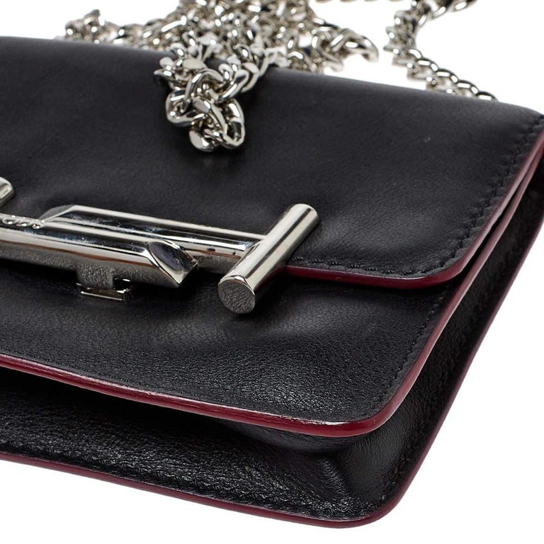 Tod's Black Leather Double T Chain Shoulder Bag For Sale at 1stDibs