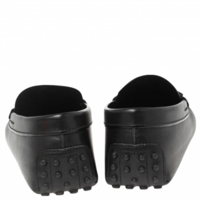 Tod's - Mocassins en cuir noir Taille 40 en vente 2