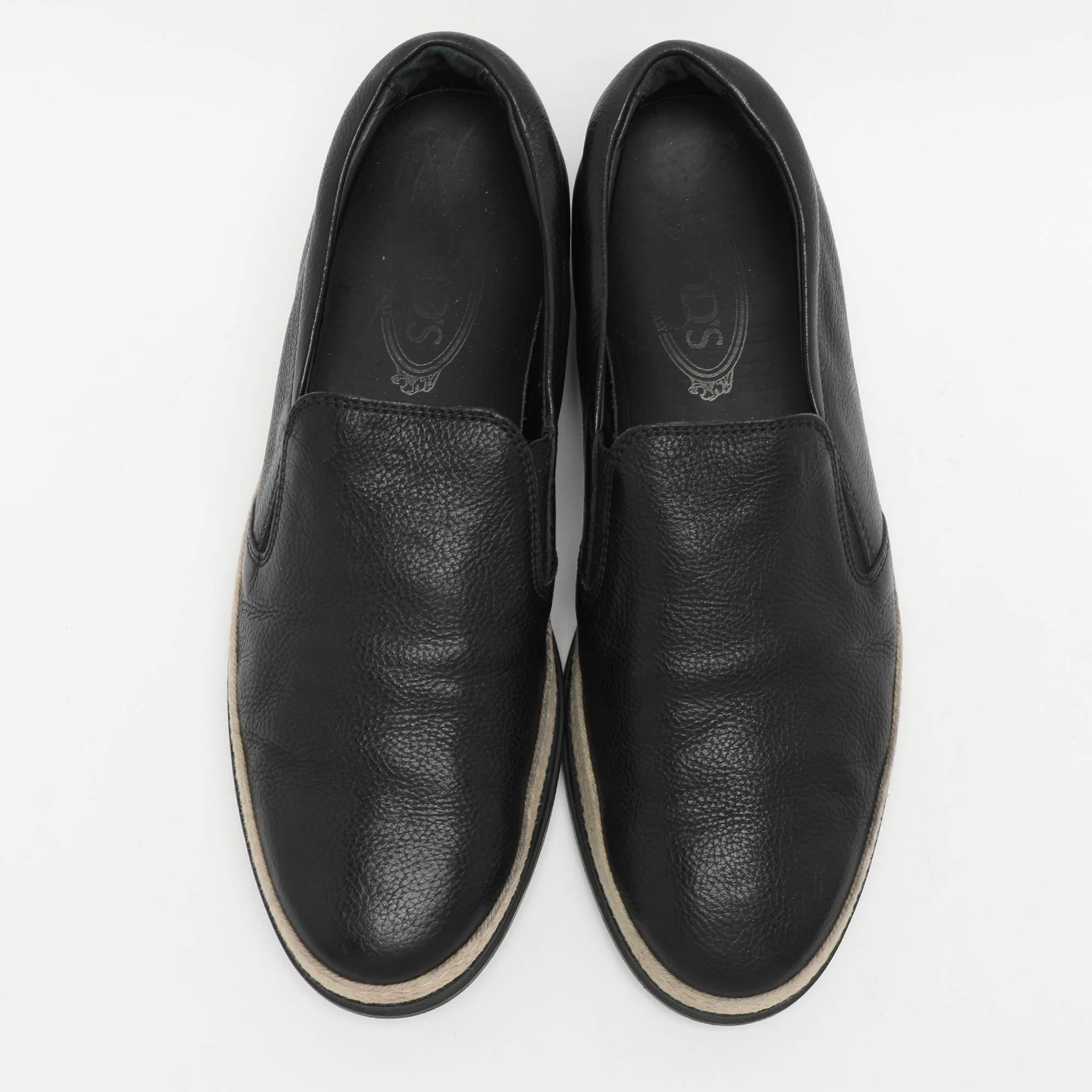 Noir Tod's Espadrille en cuir noir Taille 41.5 en vente