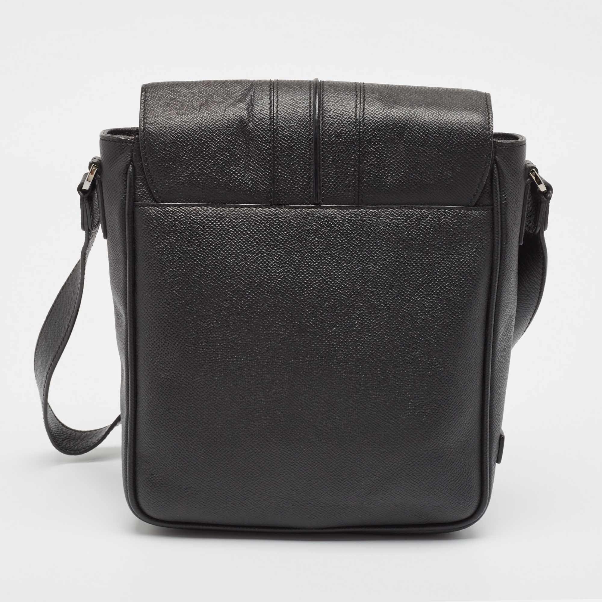 De los hombres Tod's Bolso Mensajero con Solapa de Piel Negro en venta