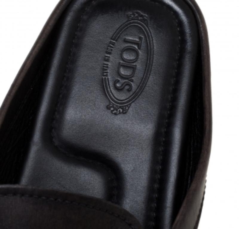 Tod's Black Leather Flat Loafer Mules Size 40 For Sale 1