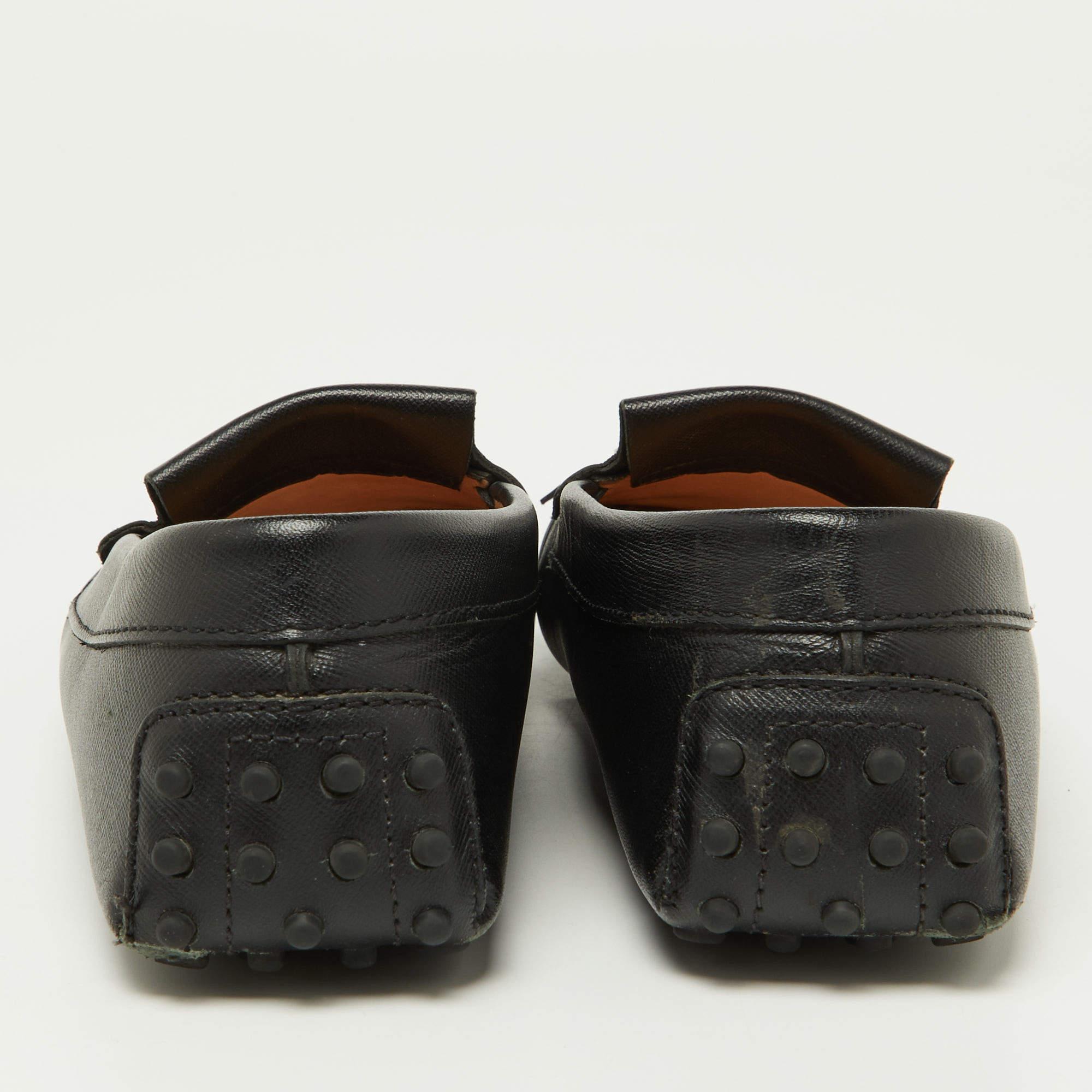 Tod's Black Leather Fringe Detail Slip On Loafers Size 39 For Sale 1