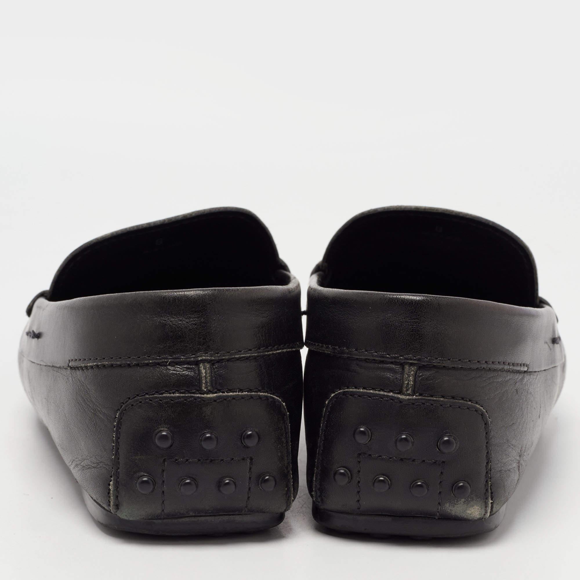 Tods Black Leather Gommino Driving Loafers Size 42 For Sale 1