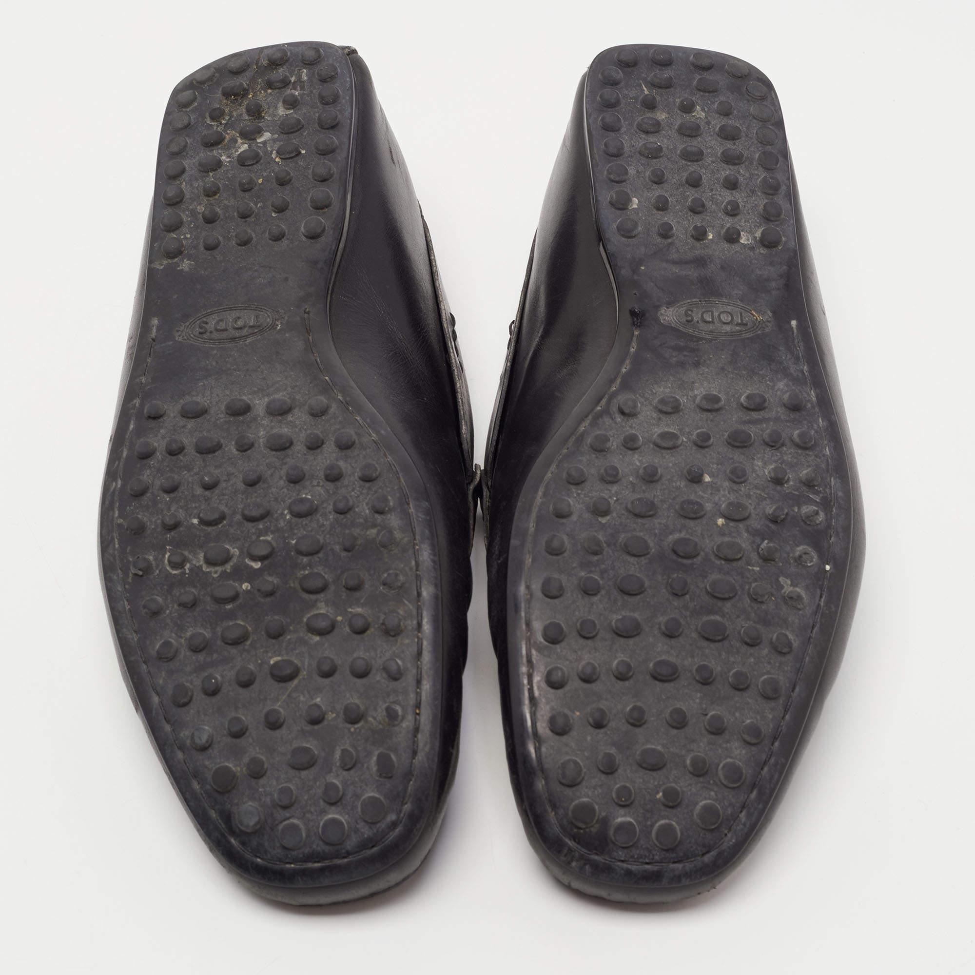 Tods Black Leather Gommino Driving Loafers Size 42 For Sale 2