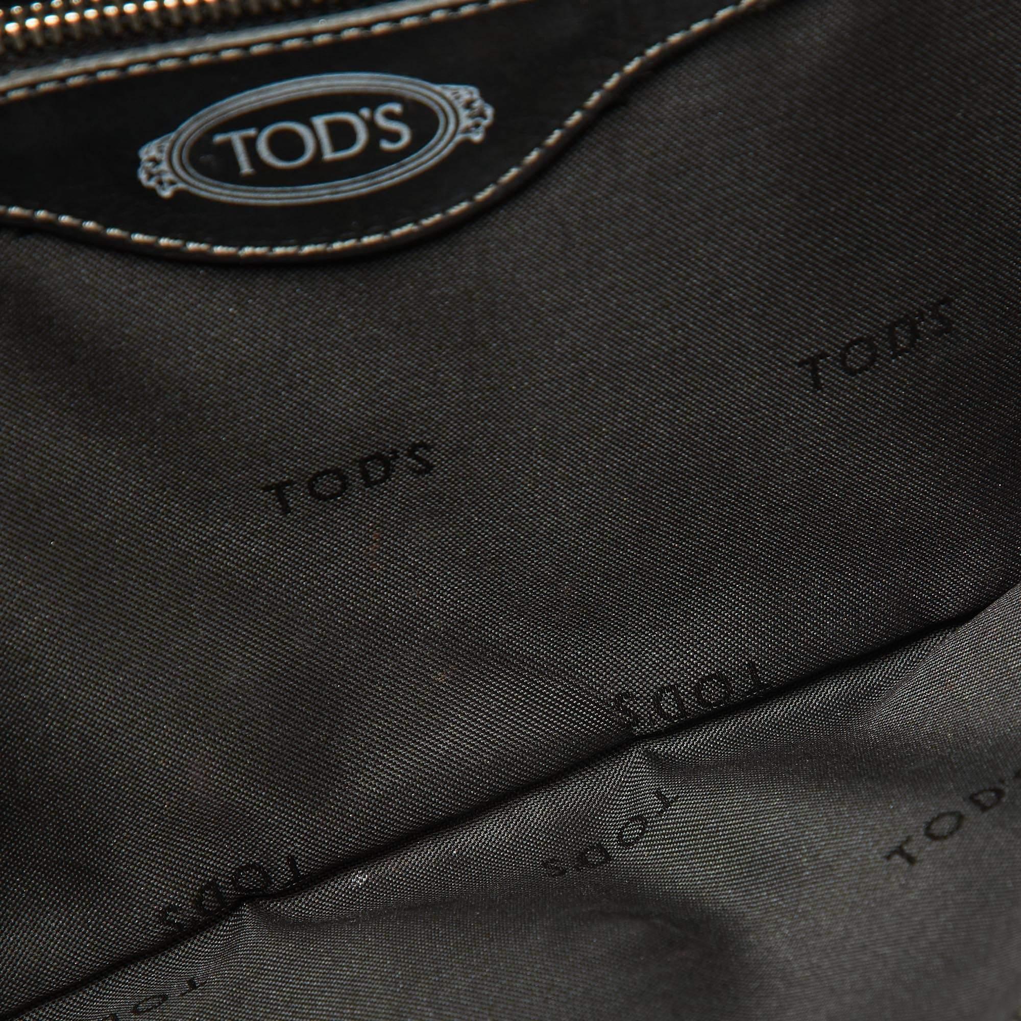 Tod's Black Leather Lucy Flap Clutch For Sale 5