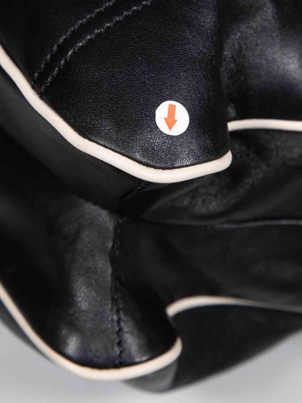 Tod's Black Leather Panelled Shoulder Bag For Sale 2