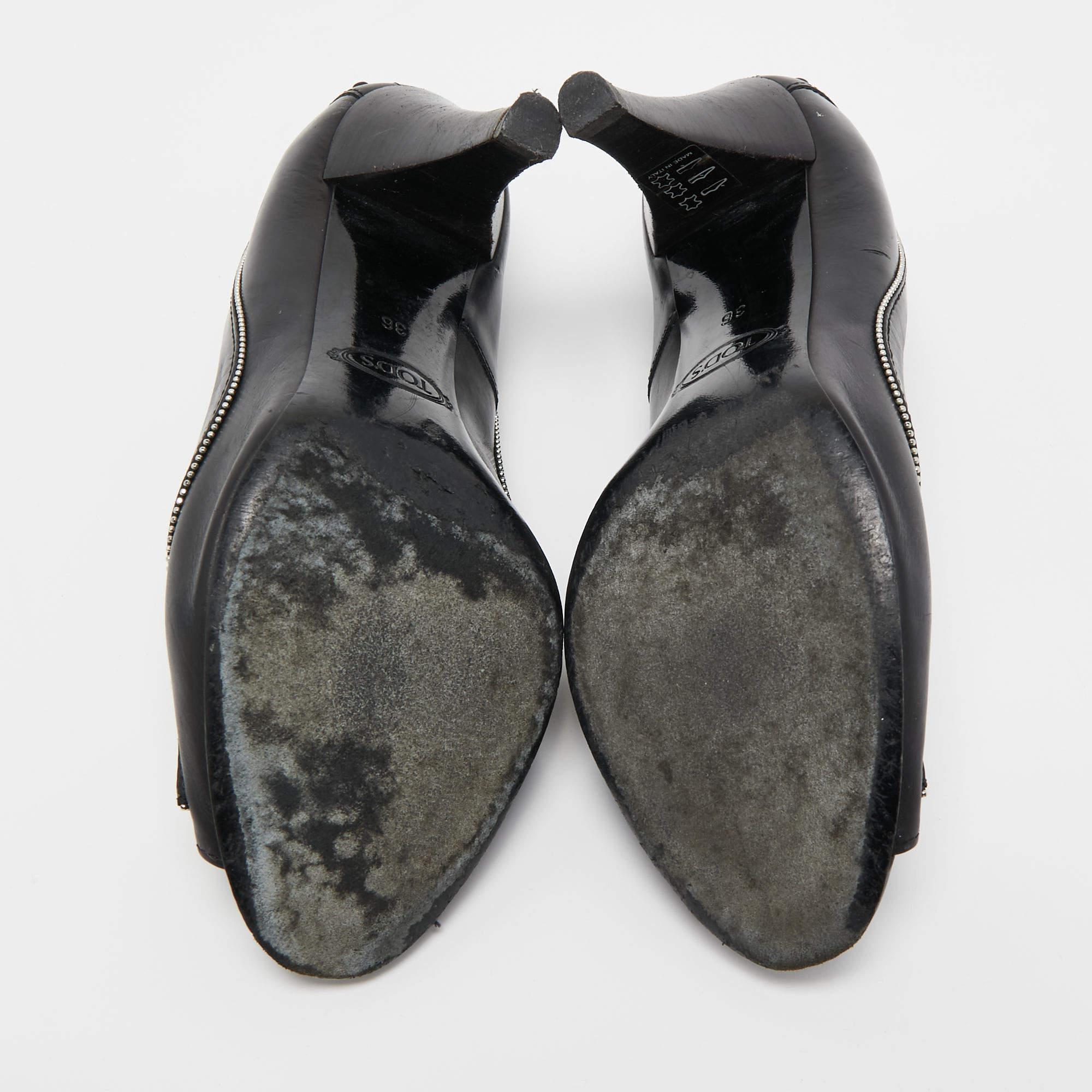 Tod's Black Leather Peep Toe Pumps Talla 36 en venta 1