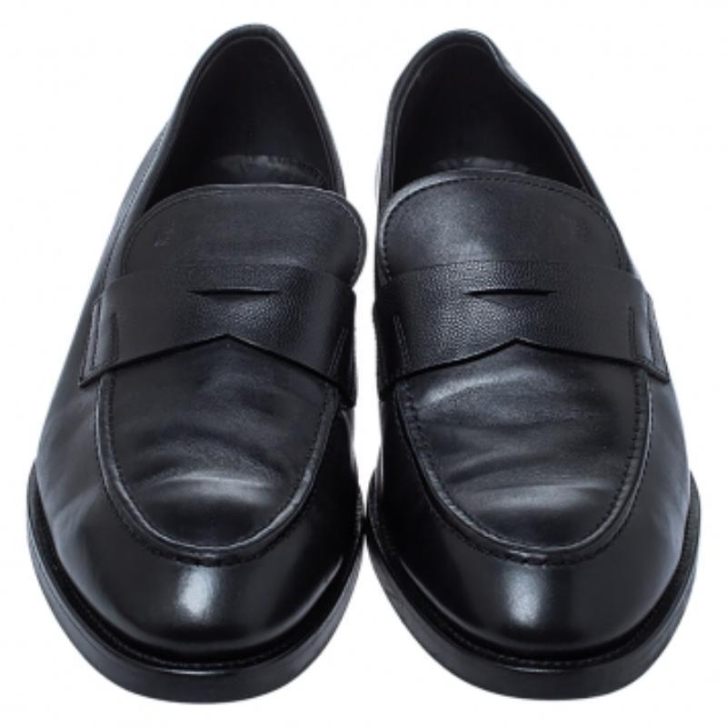 Tod's Penny Loafers aus schwarzem Leder, Größe 44,5 (Schwarz) im Angebot