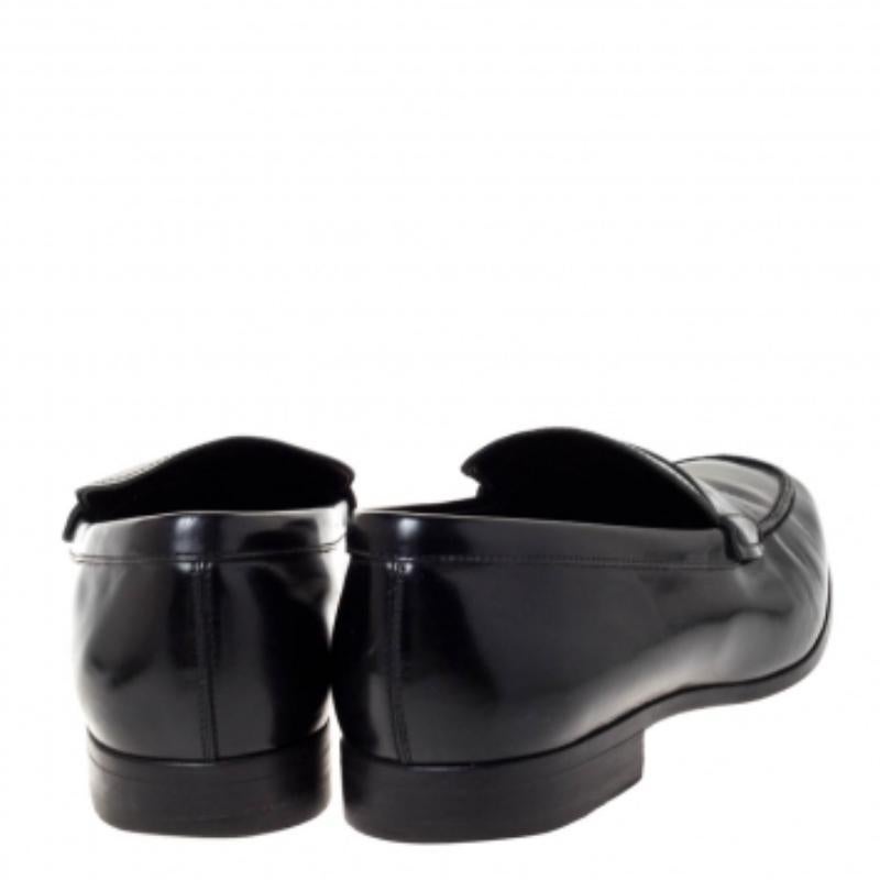 Tod's Schwarz Leder Penny Slip On Loafers Größe 40 im Zustand „Relativ gut“ im Angebot in Dubai, Al Qouz 2