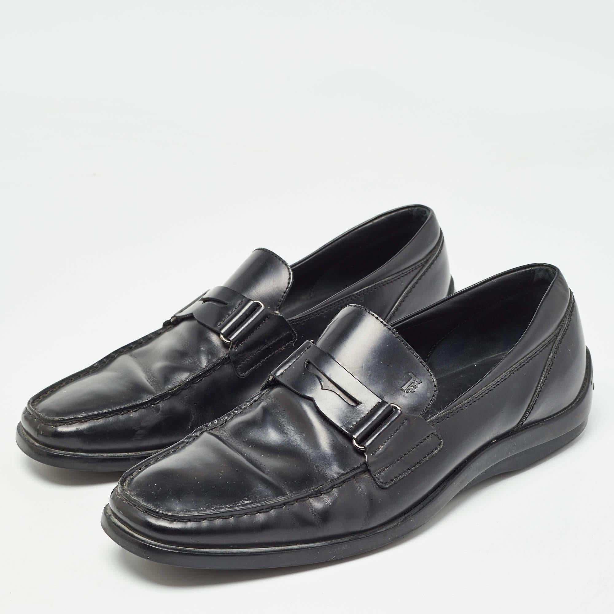 Practical fashionable and durable—these designer loafers are carefully built to be fine companions to your everyday style. They come made using the best materials to be a prized buy.