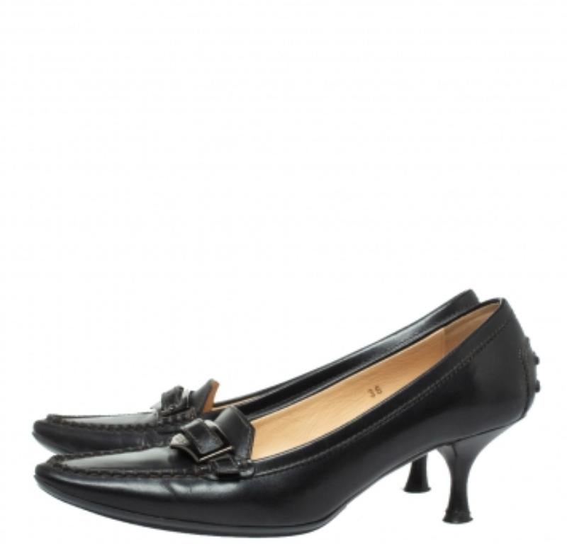 Tod's Schwarze Penny Loafer Pumps aus Leder mit spitzer Zehe Größe 36 im Zustand „Relativ gut“ im Angebot in Dubai, Al Qouz 2