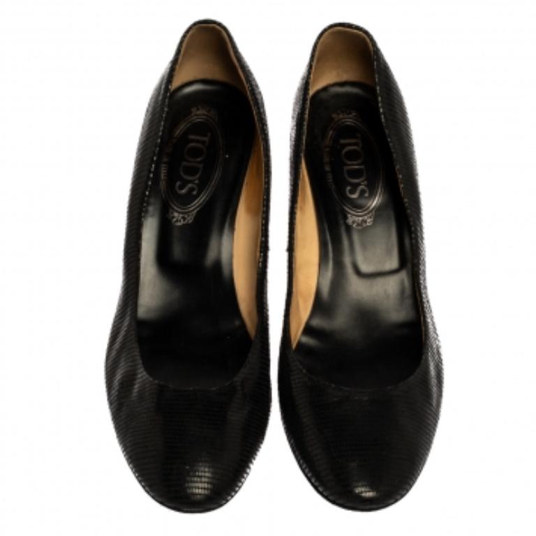 Tod's Black Leather Pumps Size 38.5 For Sale 3