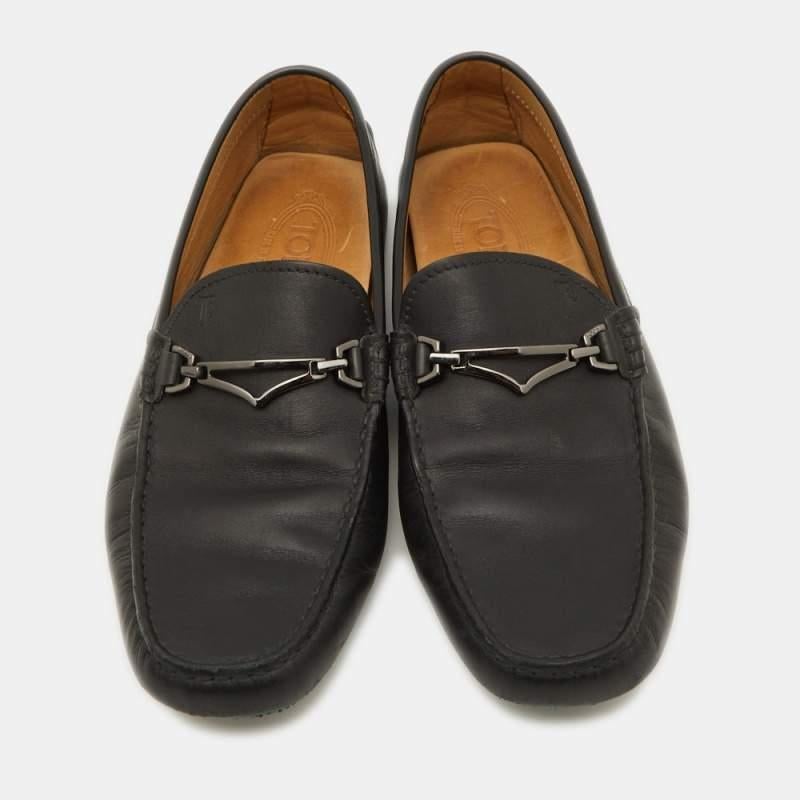 Tod's Black Leather Slip On Loafers Size 41 In Good Condition For Sale In Dubai, Al Qouz 2