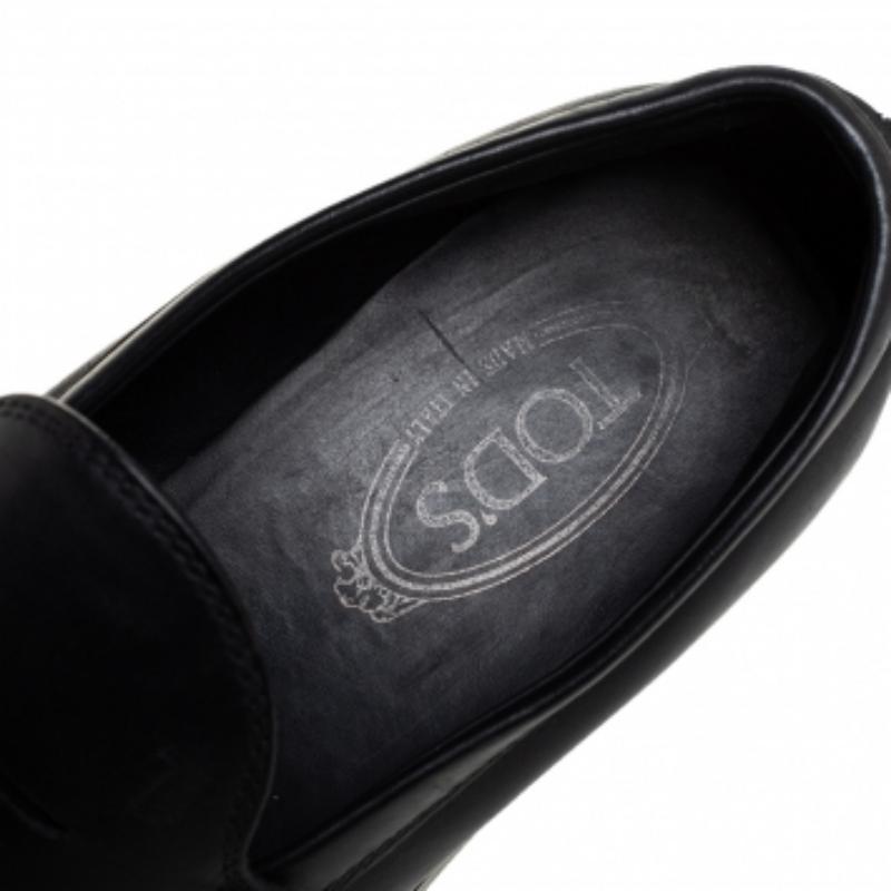 Men's Tod's Black Leather Slip On Loafers Size 41 For Sale