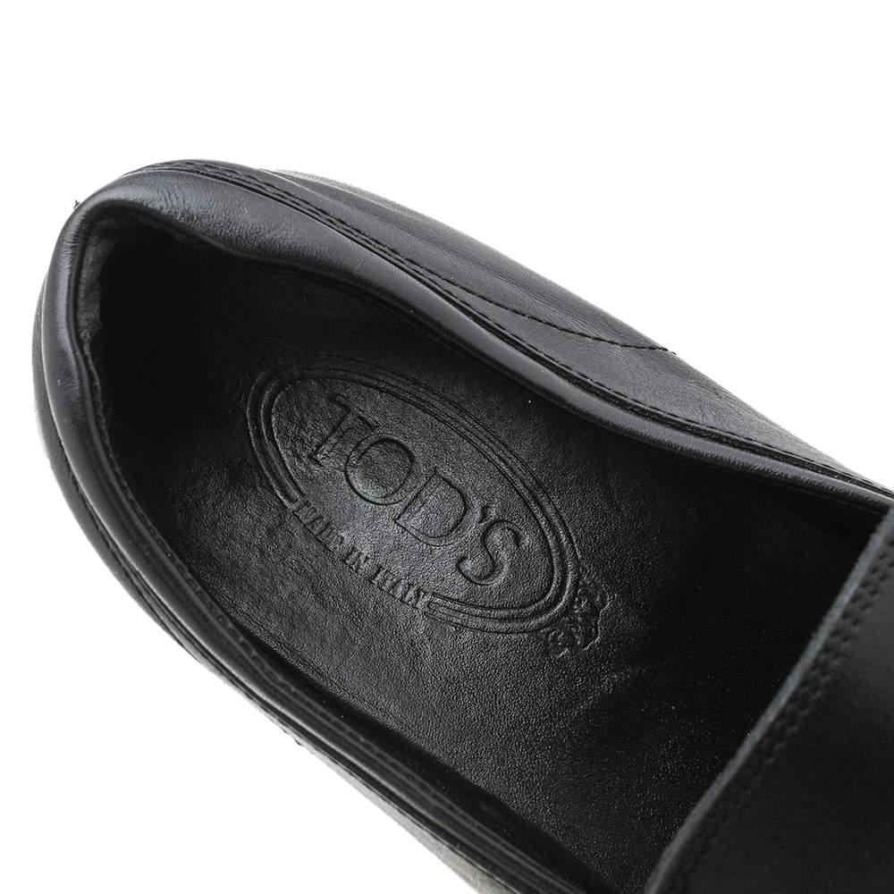 Tod's Black Leather Slip On Loafers Size 41.5 For Sale 2