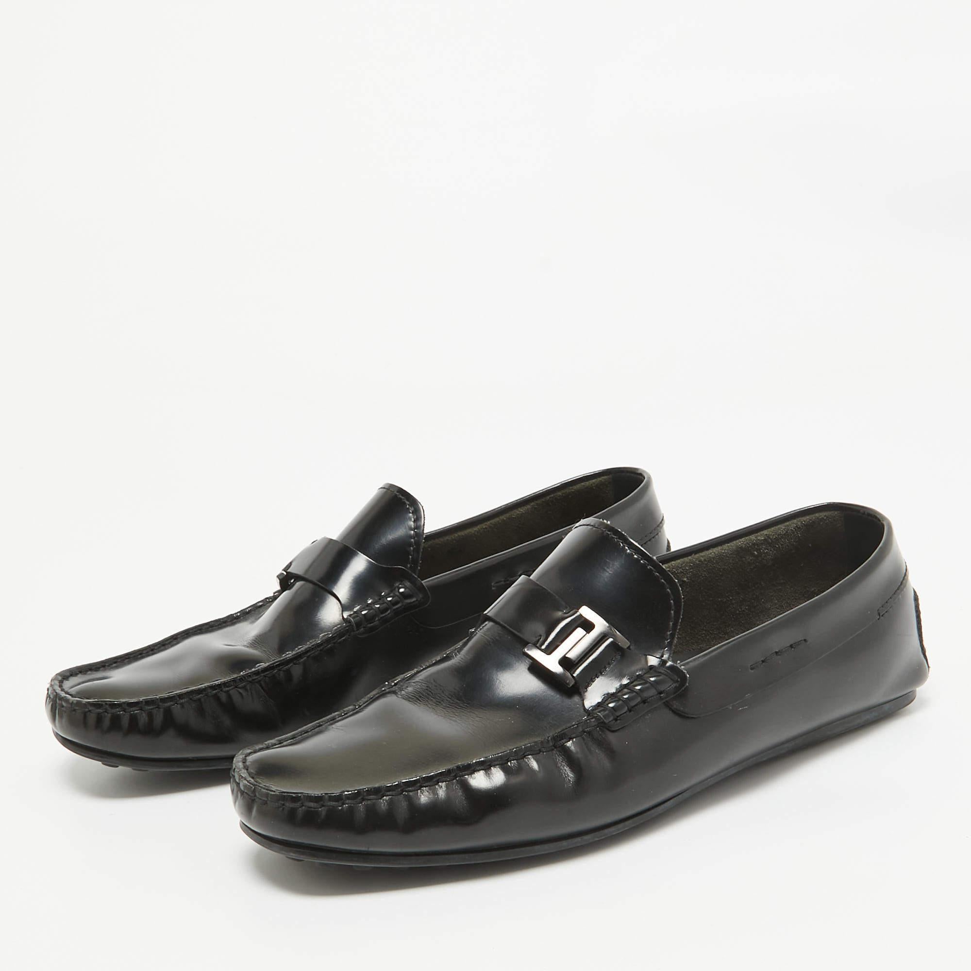 To perfectly complement your attires we bring you this pair of loafers that speak nothing but style. The shoes have been crafted with skill and are designed to be easy to slip on. They are just the right choice to complement your fashionable side.