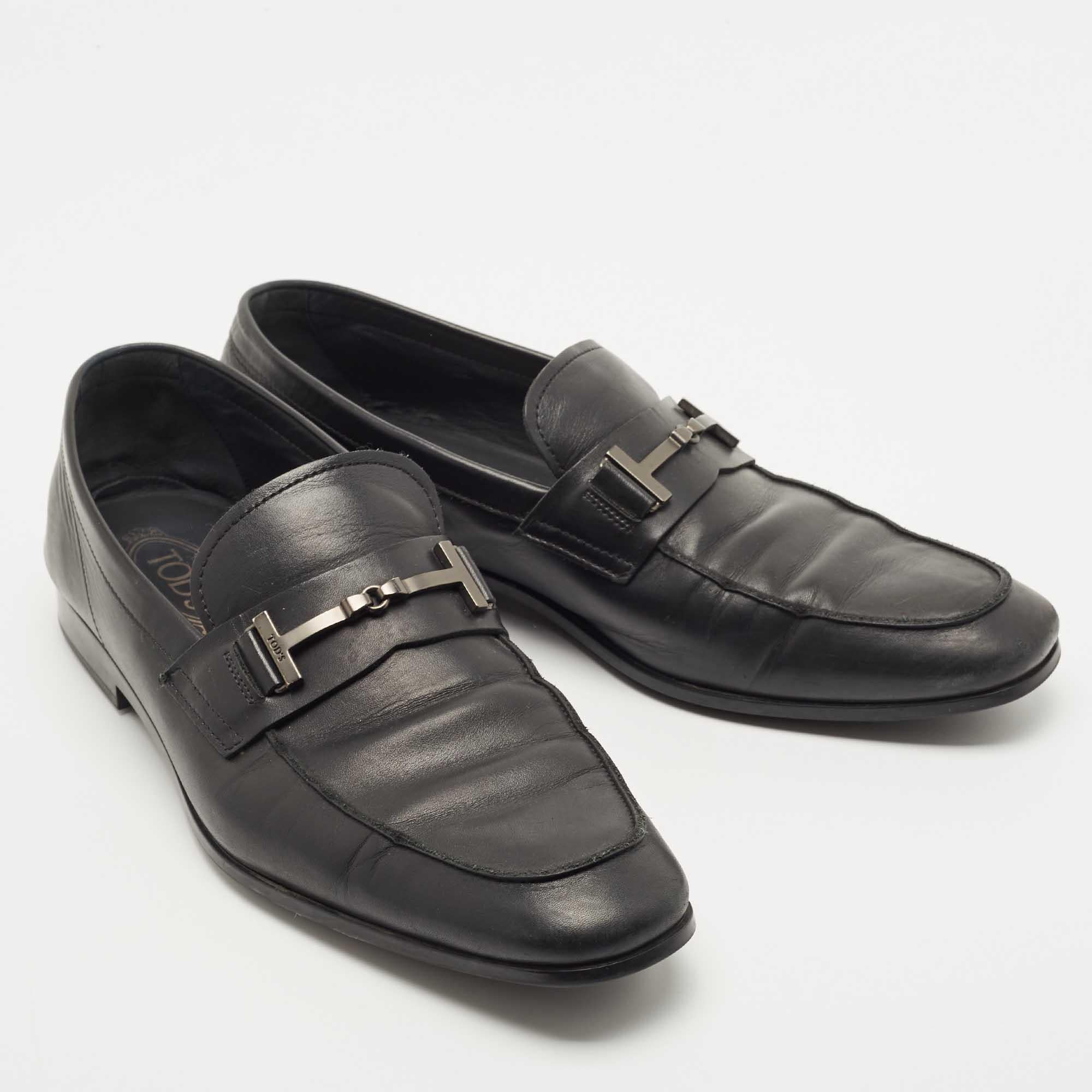 Men's Tod's Black Leather Slip On Loafers Size 44.5 For Sale