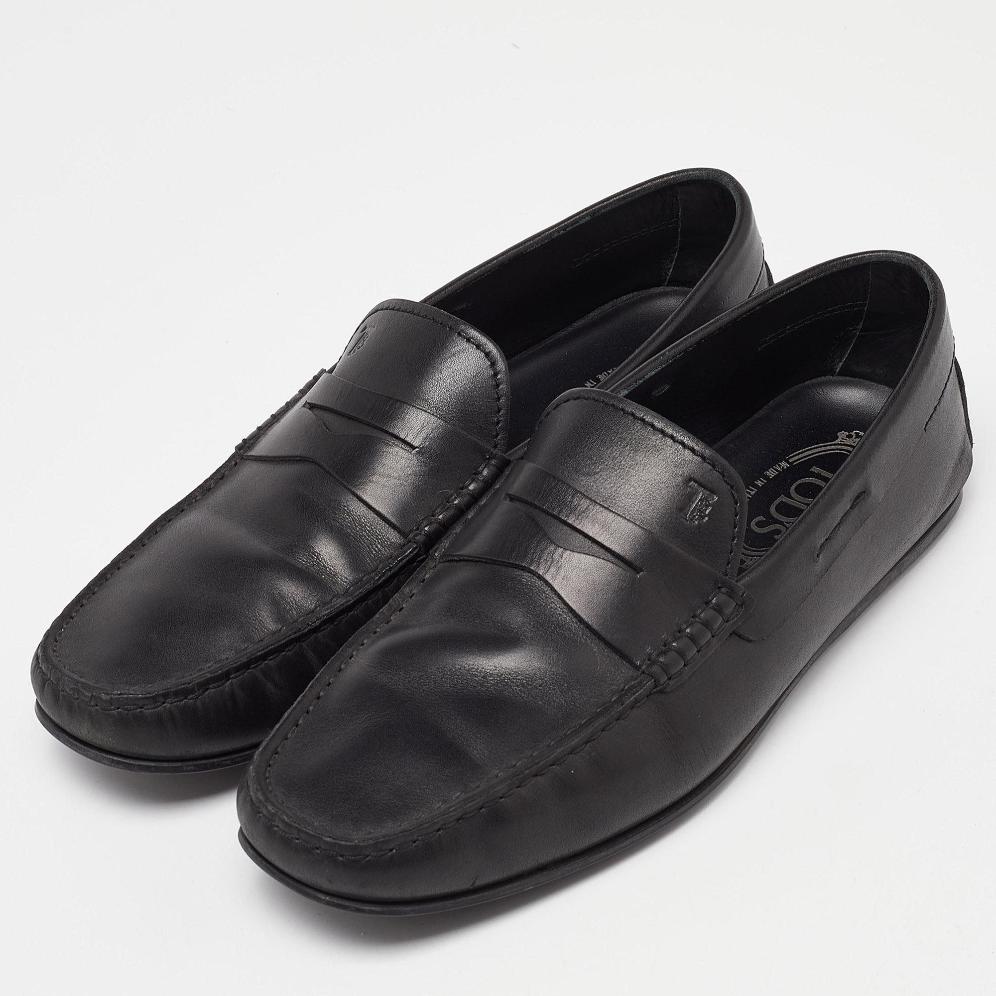 Practical, fashionable, and durableâ€”these designer loafers are carefully built to be fine companions to your everyday style. They come made using the best materials to be a prized buy.